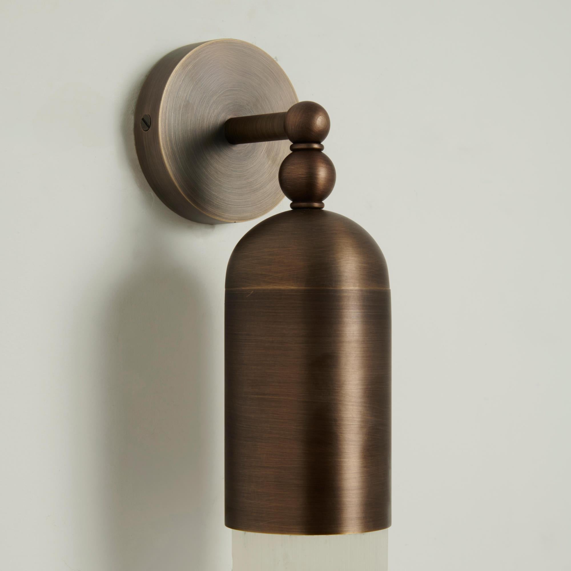 Nivaaine Alabaster Wall Lamp