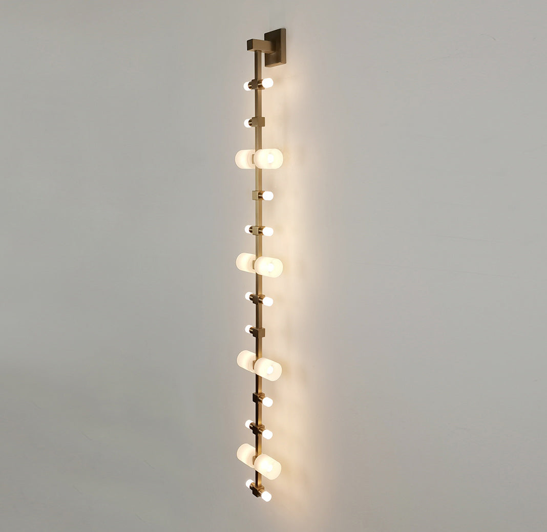 Myraeisra Wall Lamp