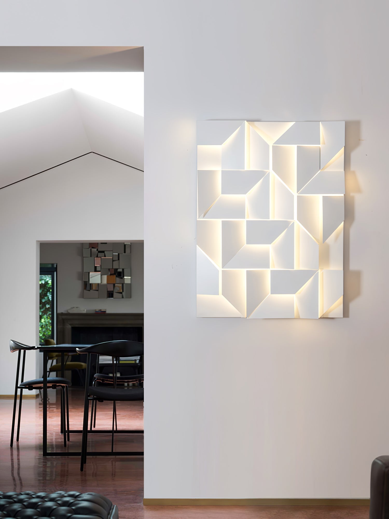 Arthaen Shadows Grand Sconce Wall lamp
