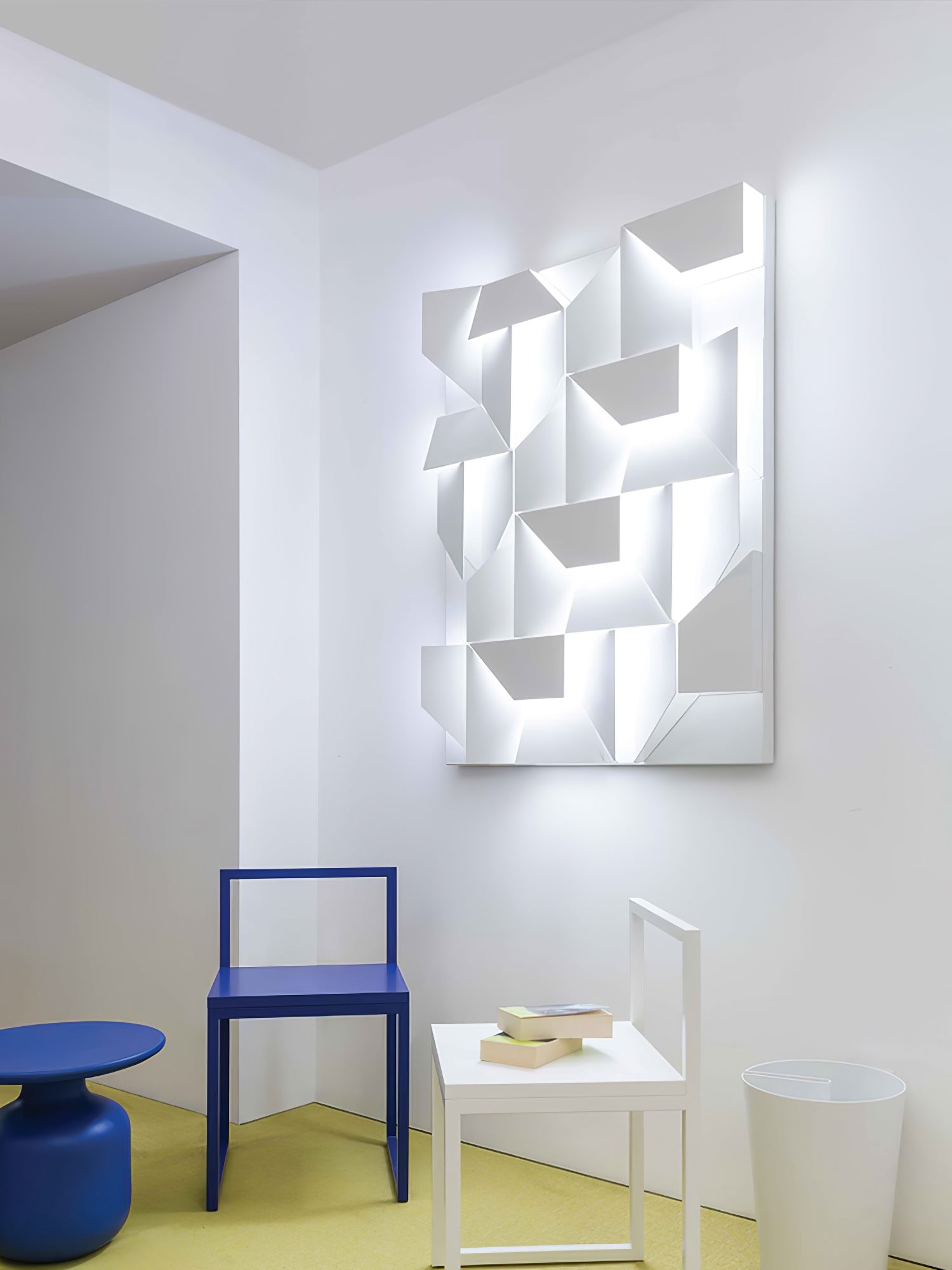 Arthaen Shadows Grand Sconce Wall lamp