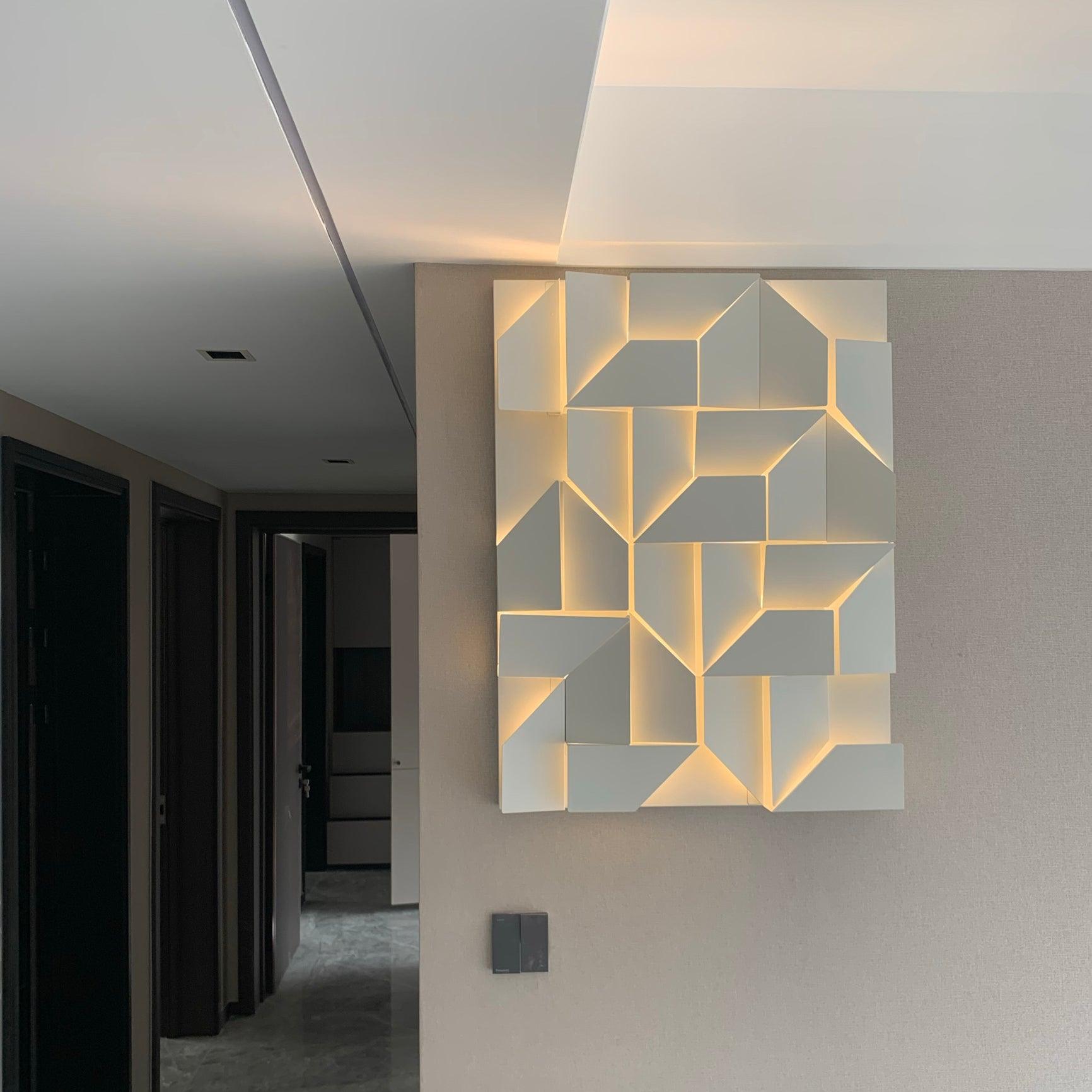 Wynor Shadows Grand Sconce Wall Lamp