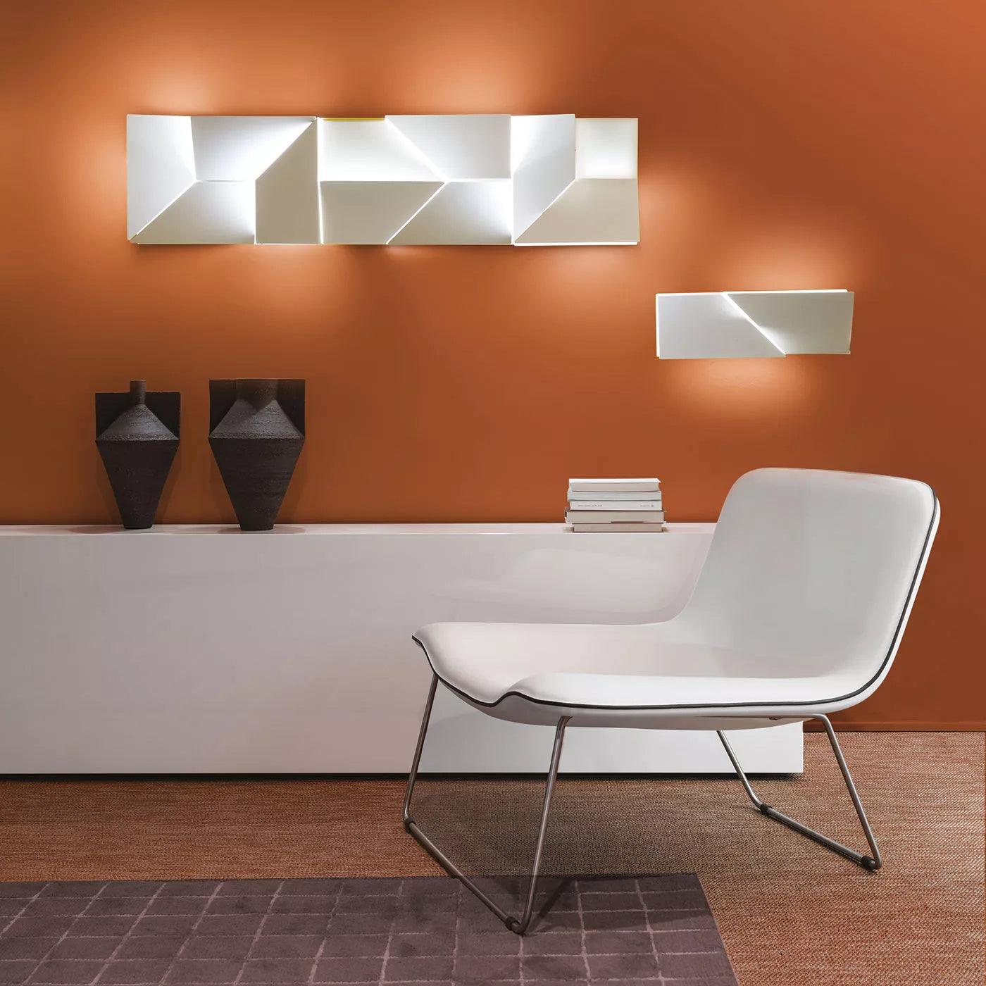 Arthaen Shadows Grand Sconce Wall lamp