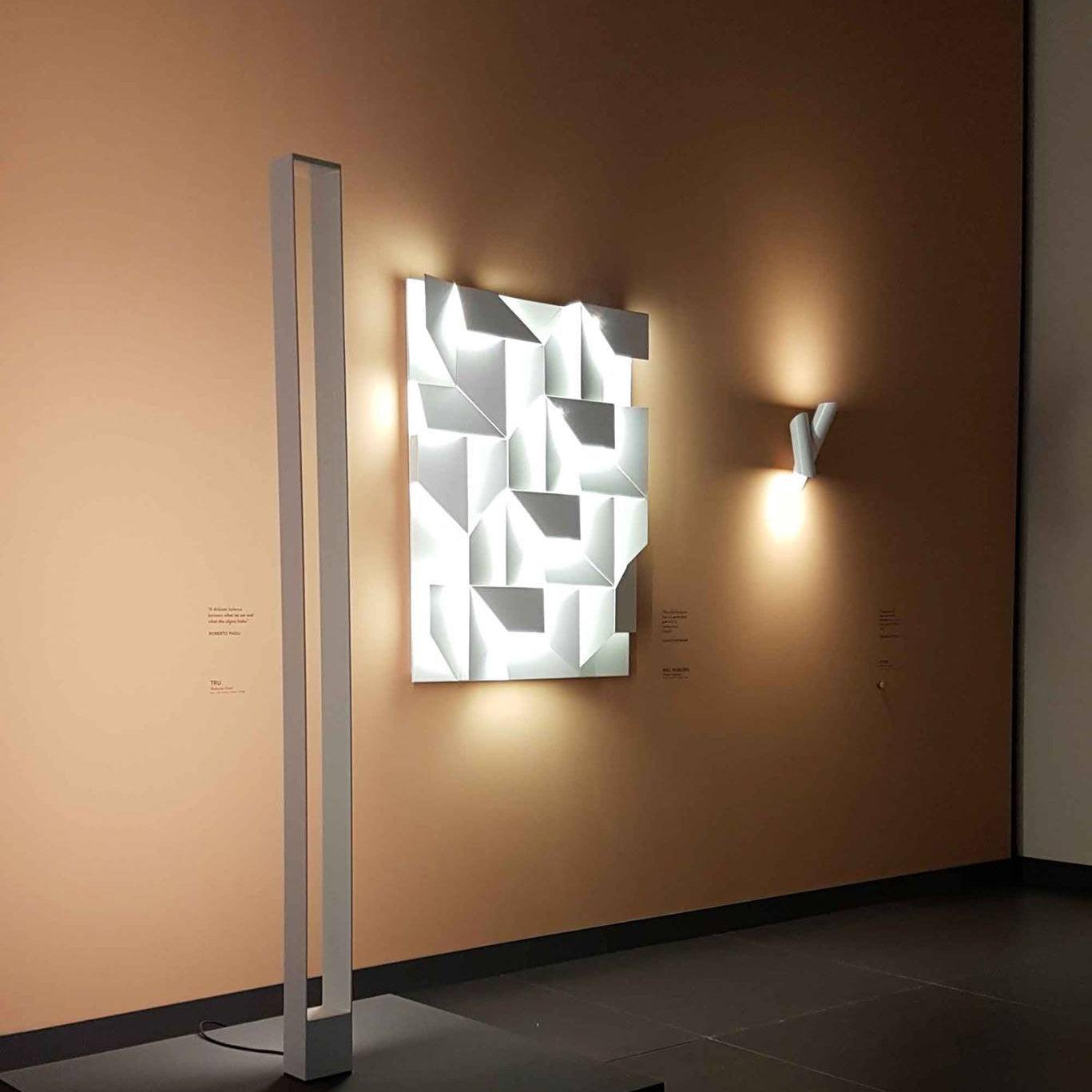 Arthaen Shadows Grand Sconce Wall lamp