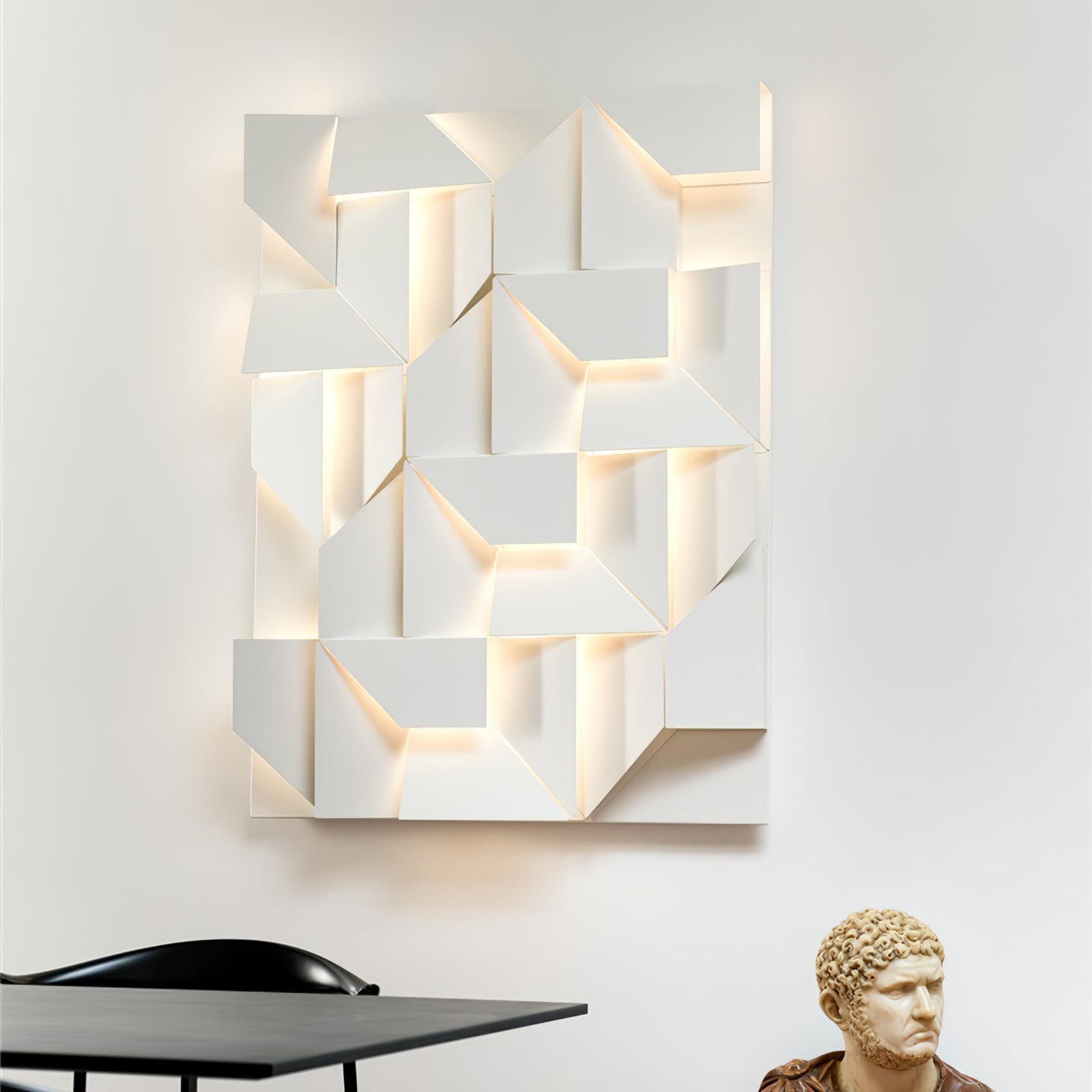 Arthaen Shadows Grand Sconce Wall lamp