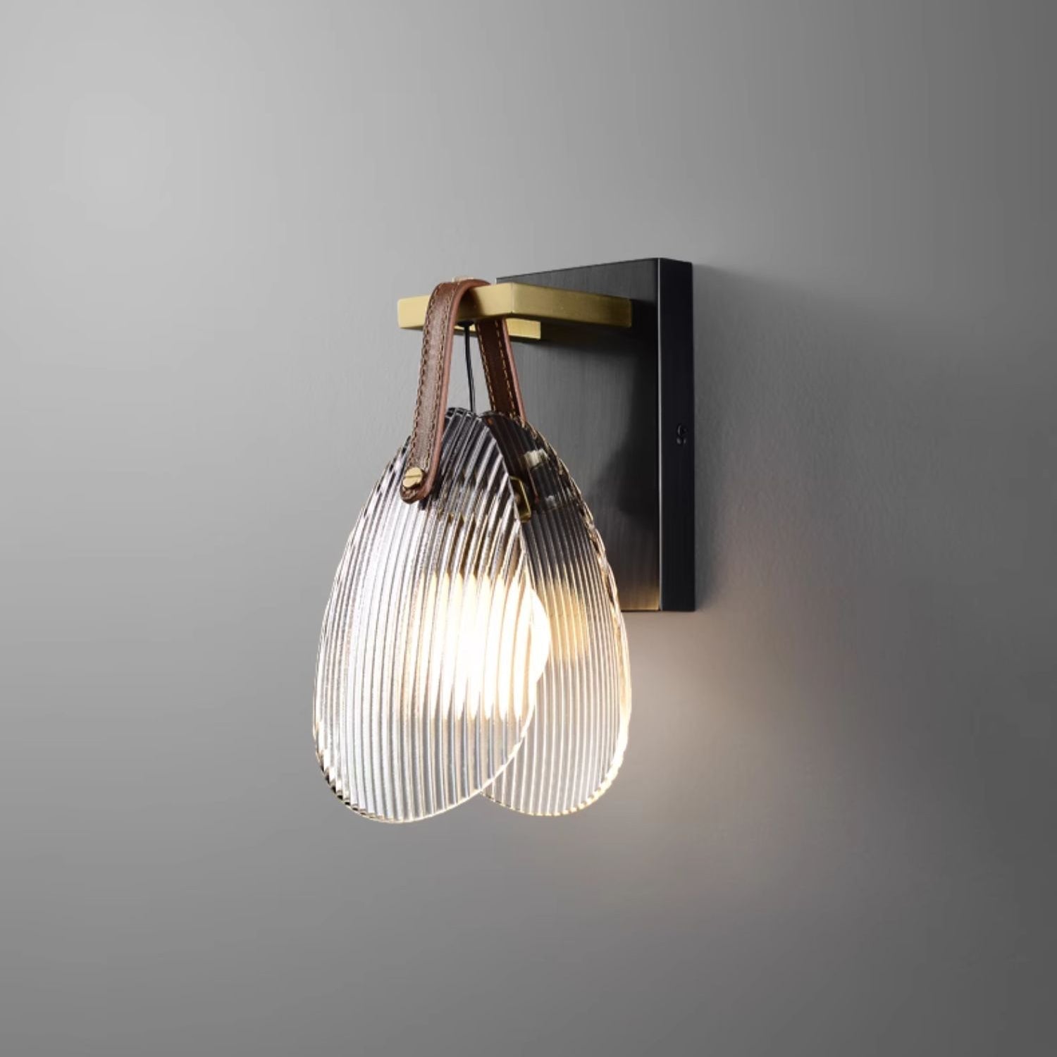 Teriisenne Wall Lamp