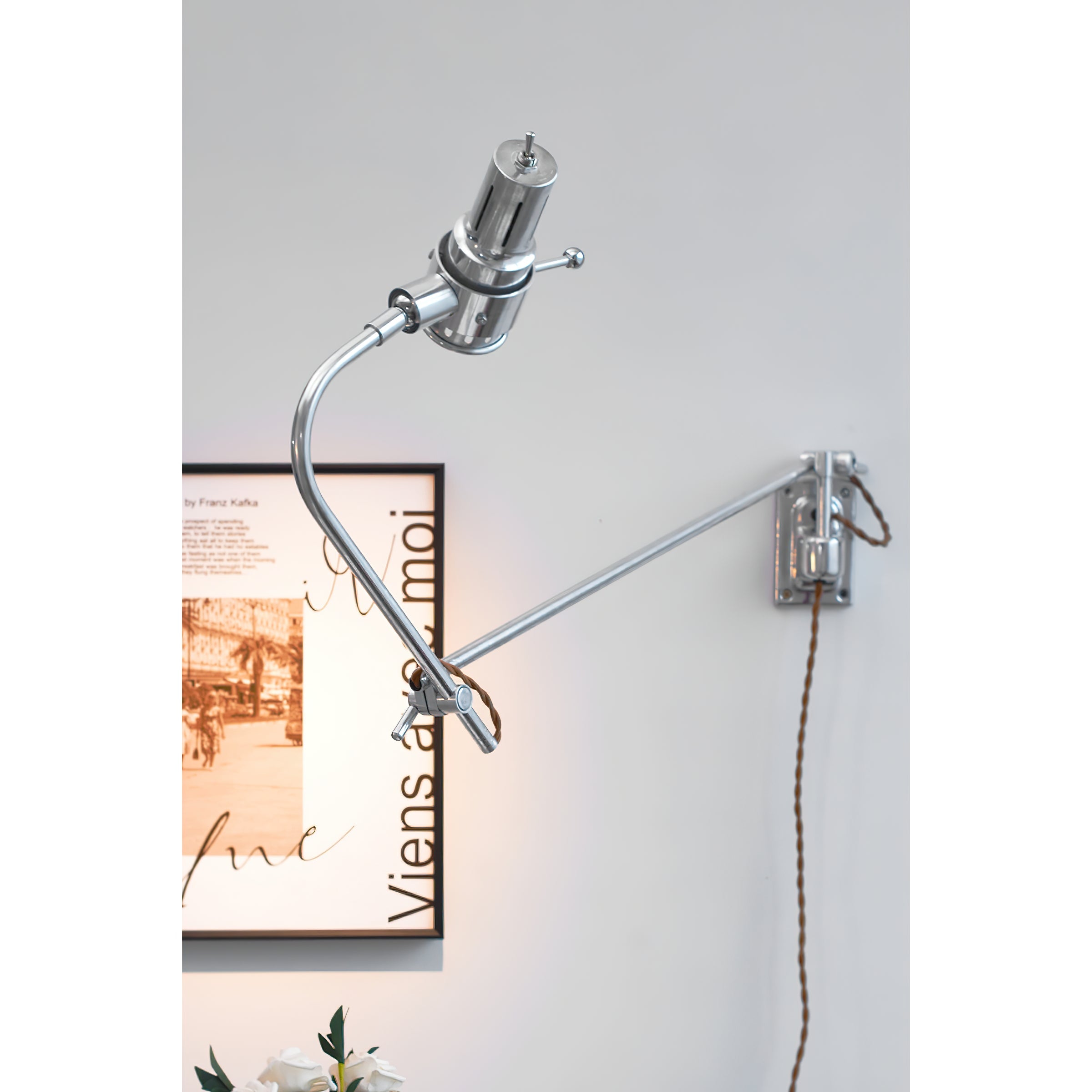 Viraiira Wall Lamp