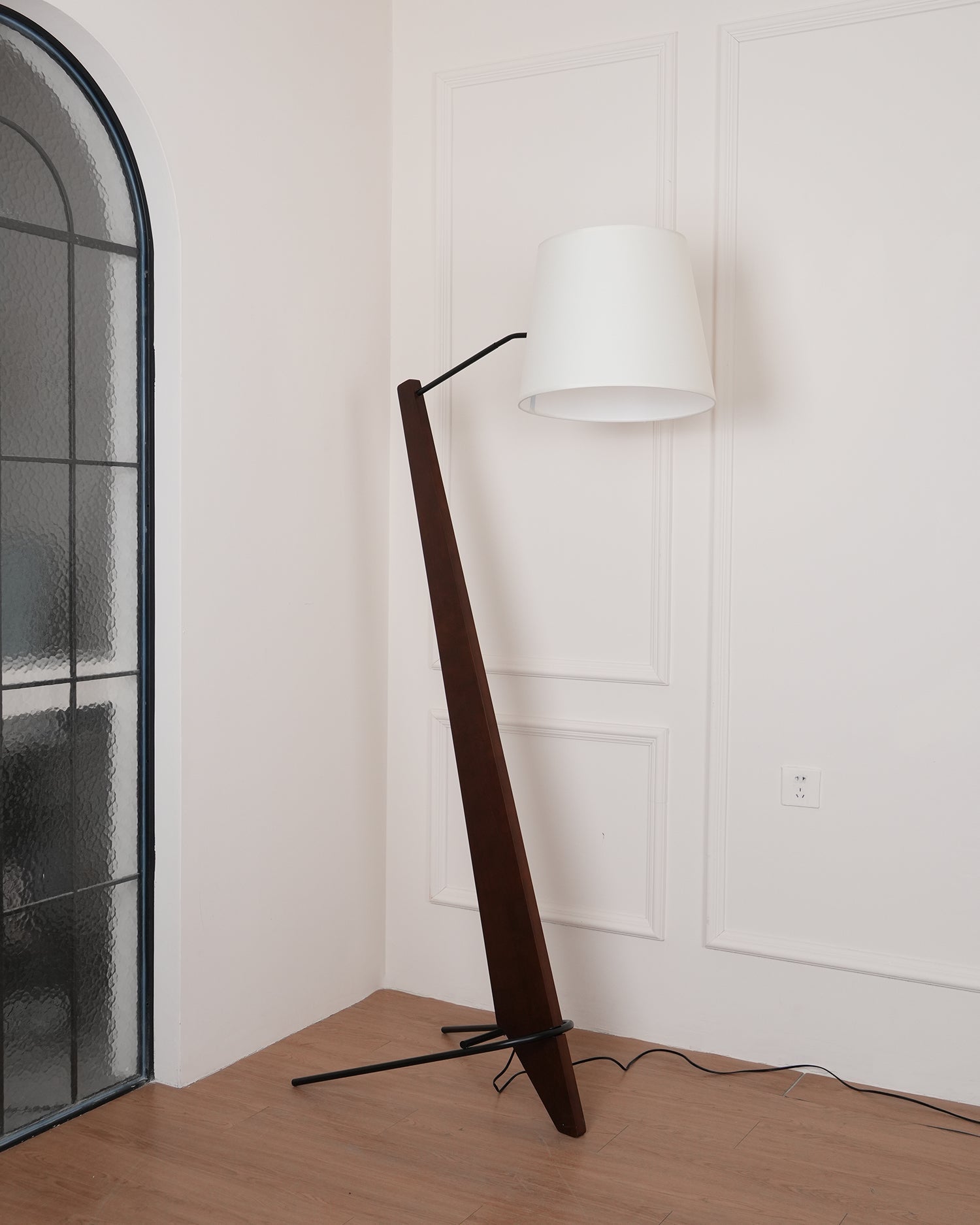 Vyran Wood Fabric Floor Lamp