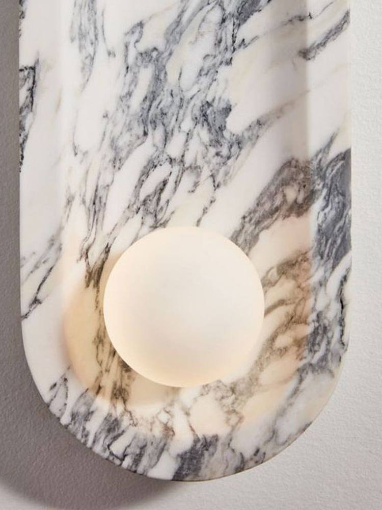 Pith Elegant Metal Wall Lamp