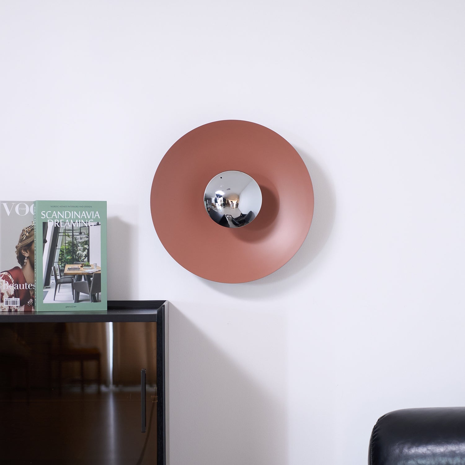 Erlirora Simplicity Glow Plug-in Wall Light