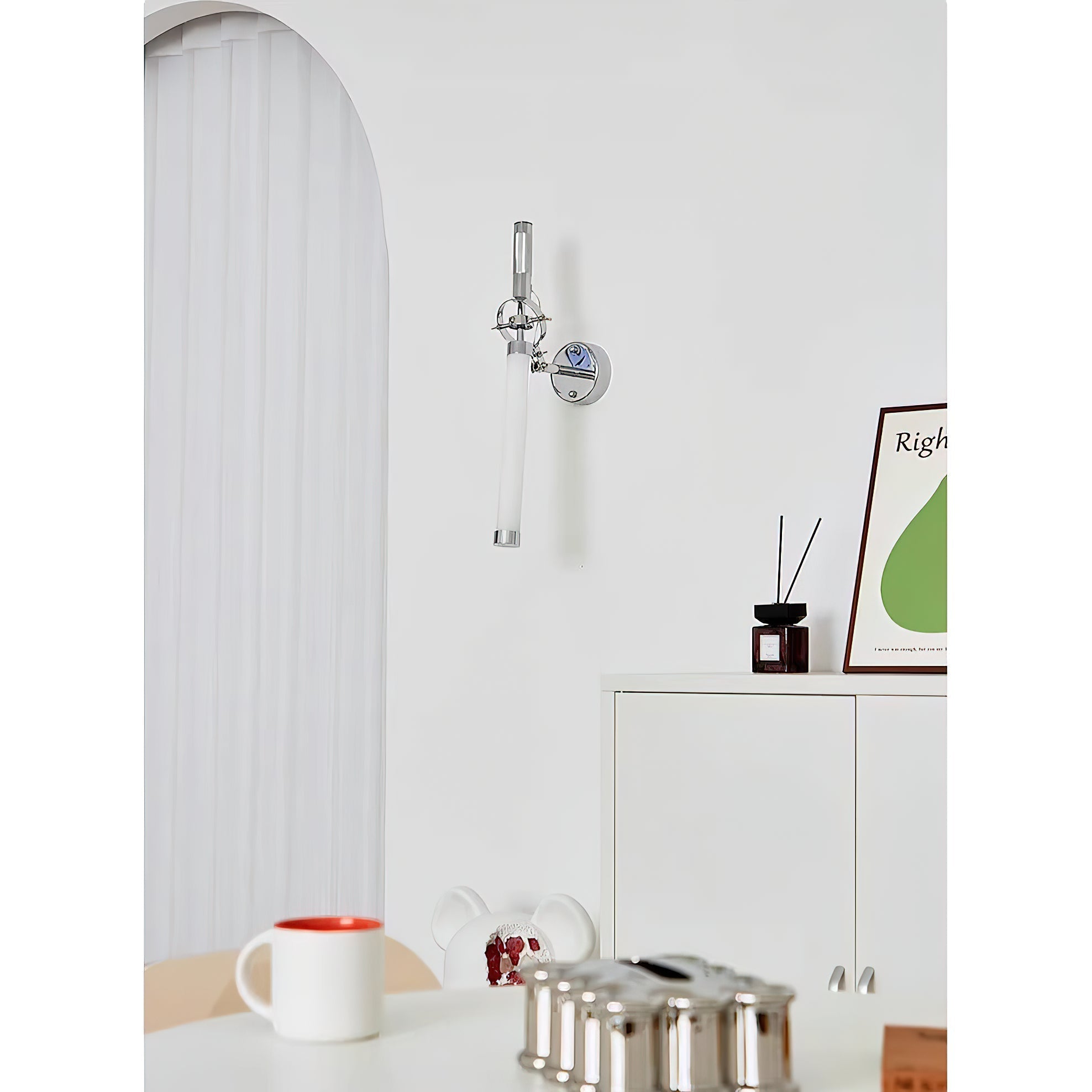 Velerelle Wall Lamp