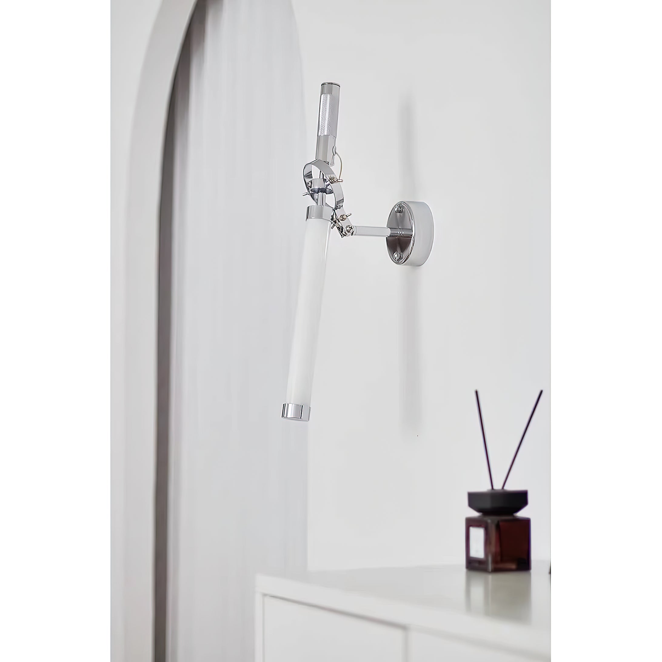 Velerelle Wall Lamp