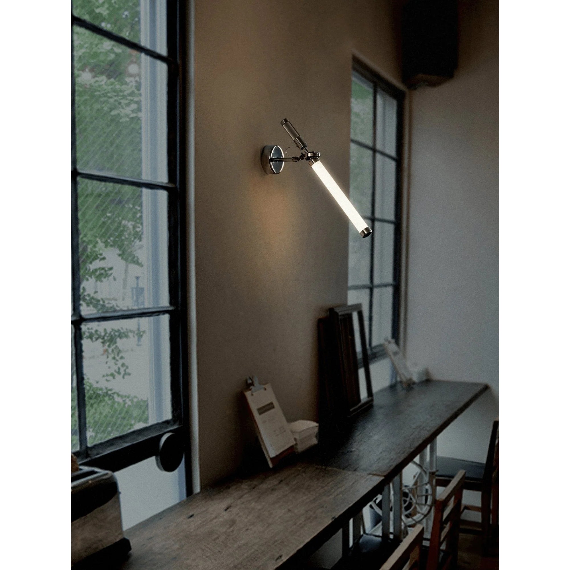 Velerelle Wall Lamp