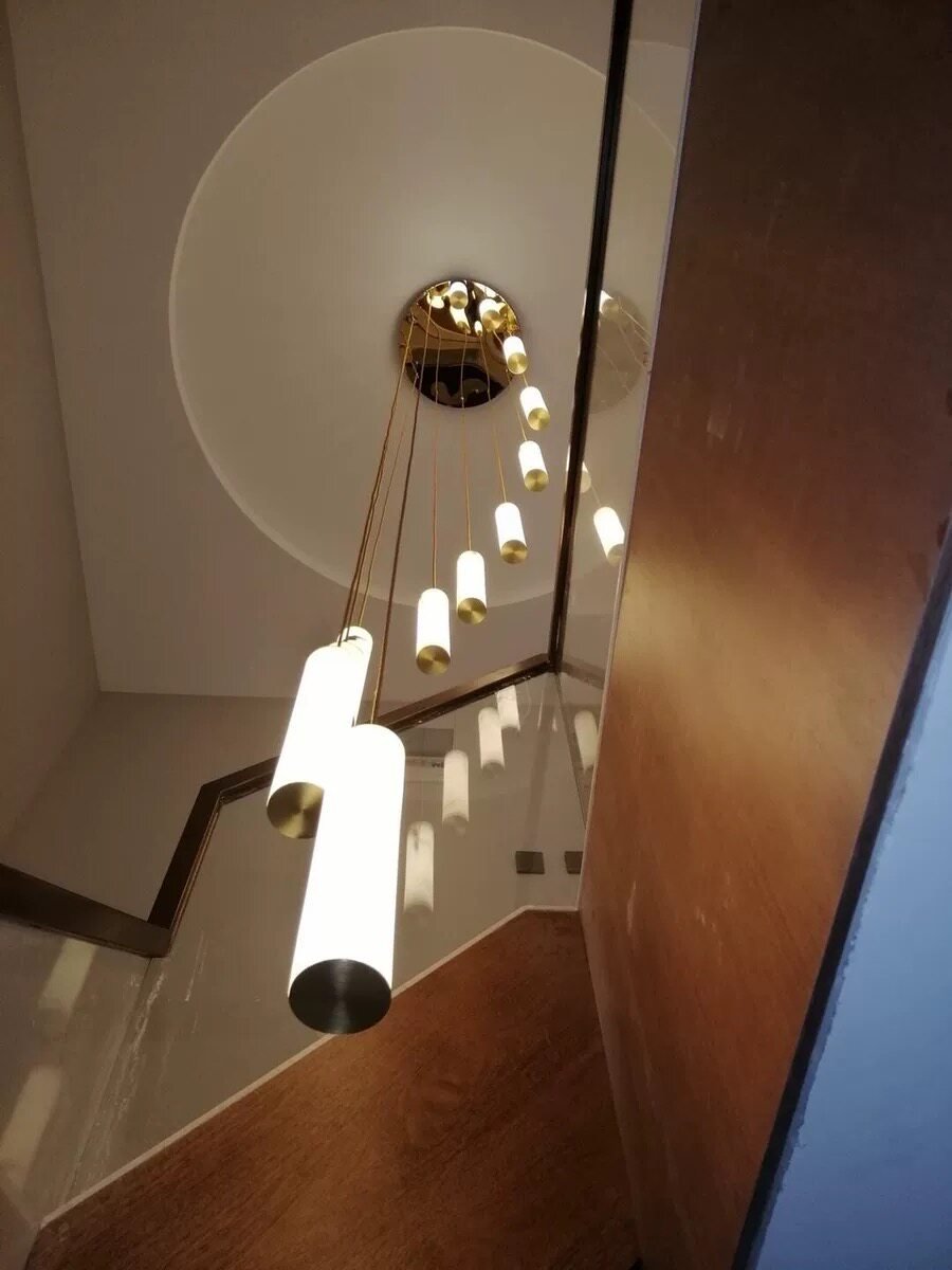 Aveneira Alabaster Column Chandelier