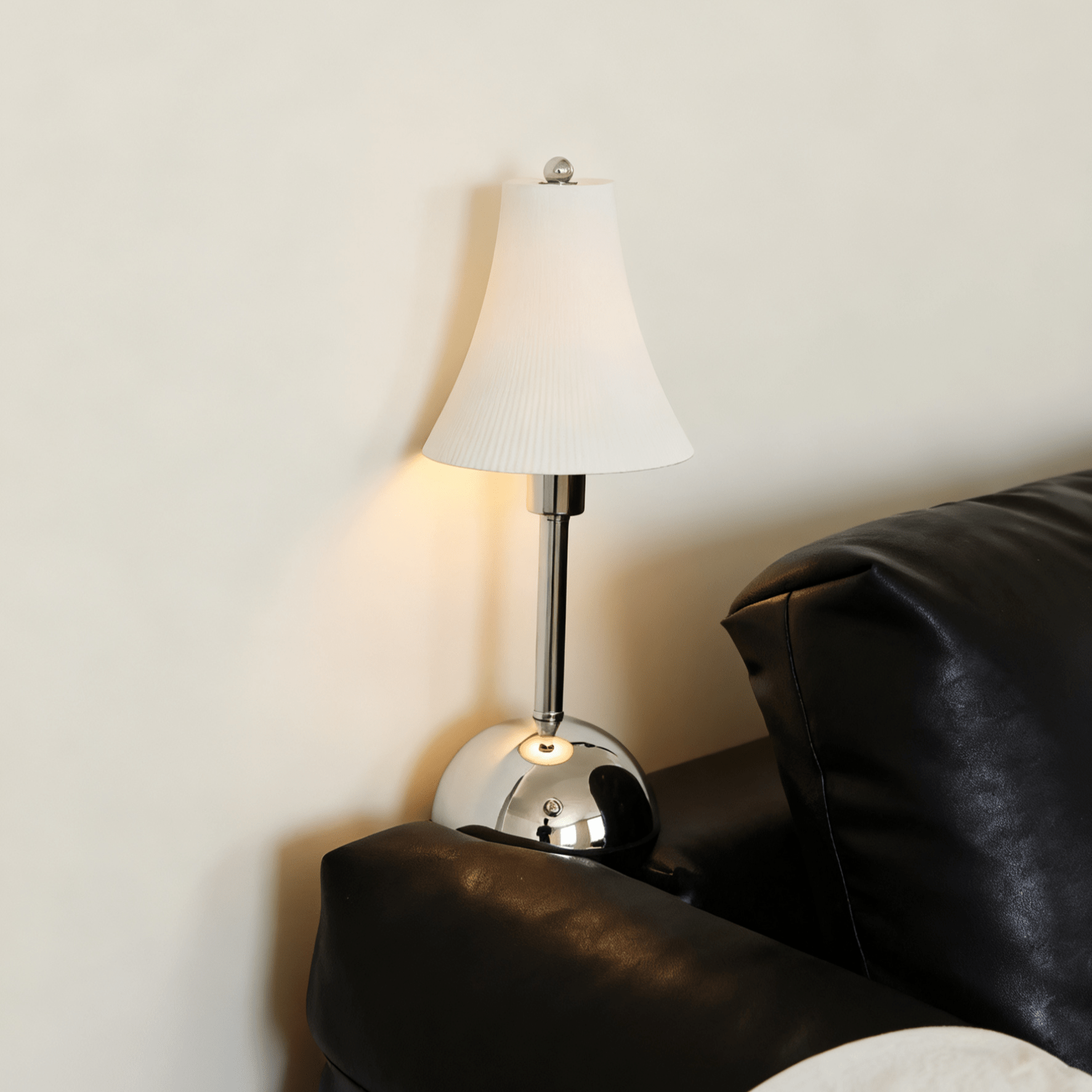 Elarin Slim Waist Table Lamp