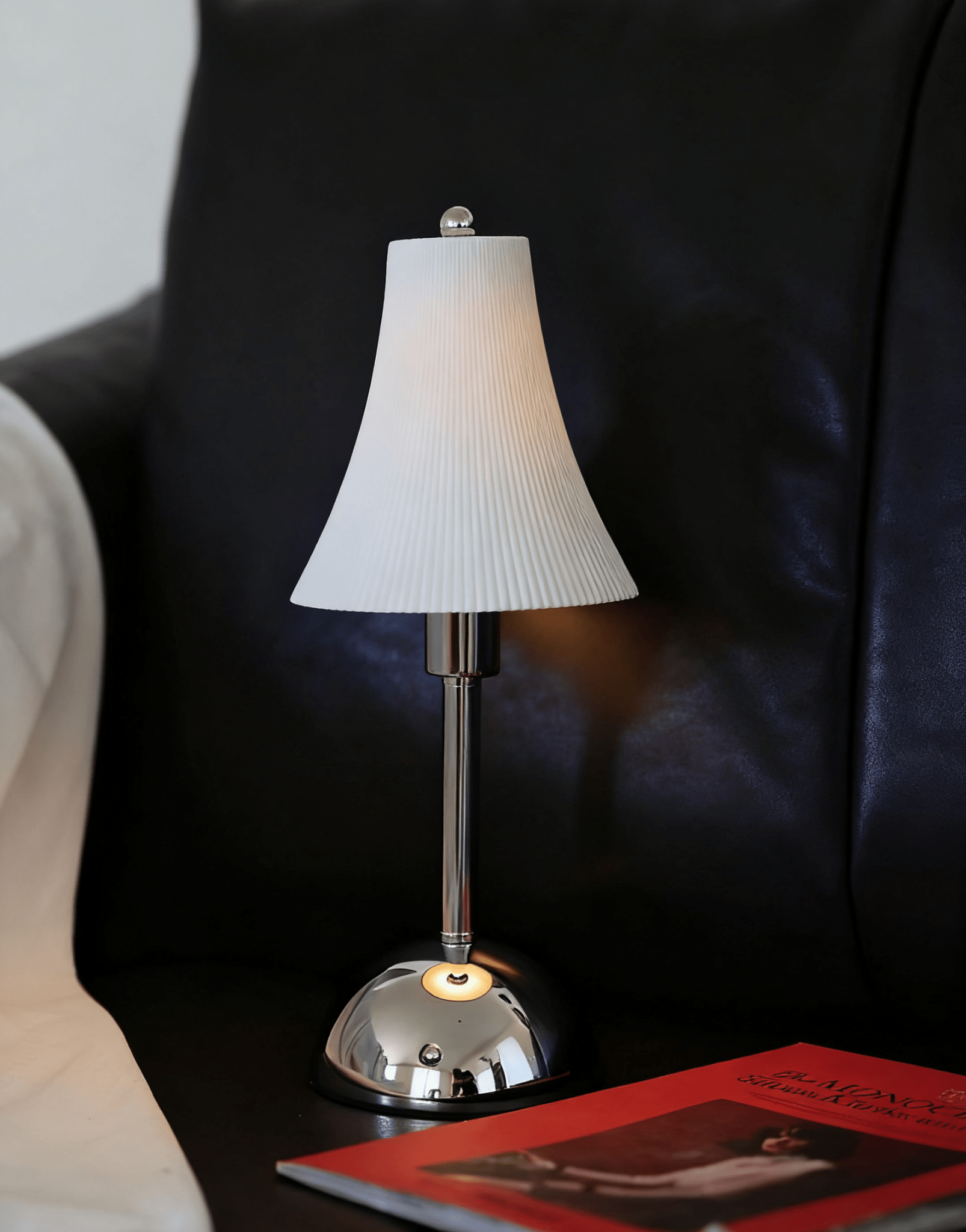 Elarin Slim Waist Table Lamp