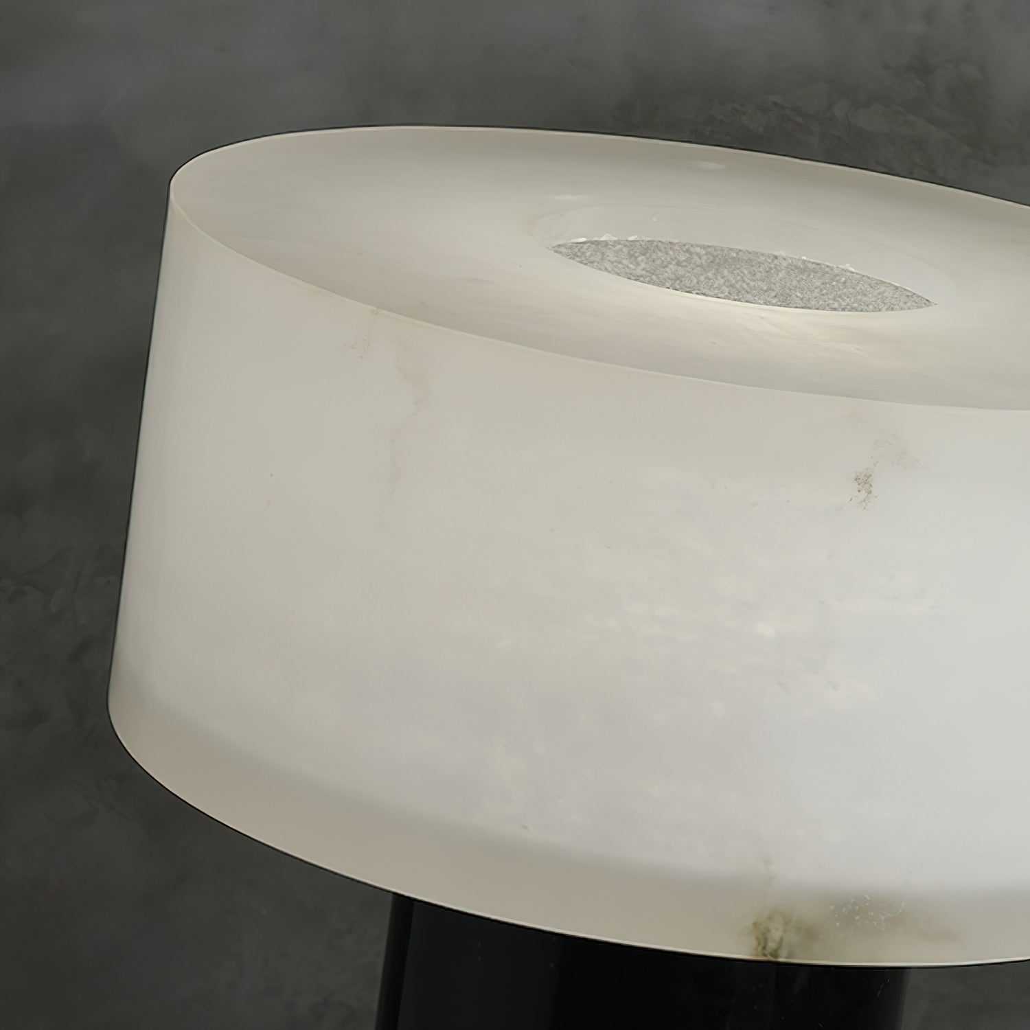 Noriseria Table Lamp