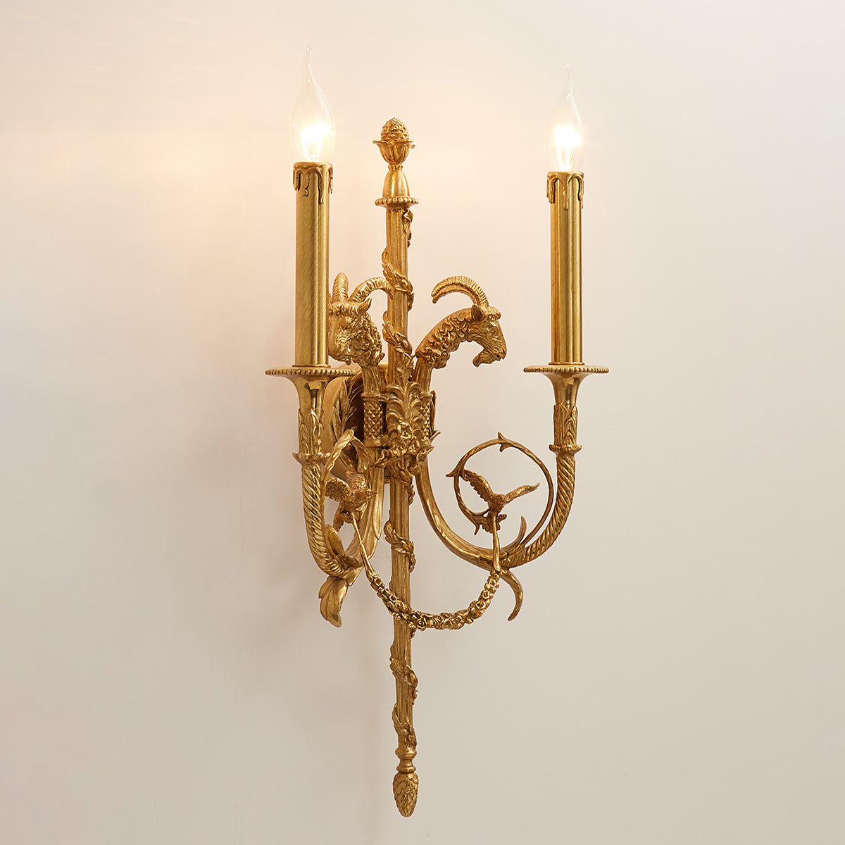 Leopold Wall Lamp