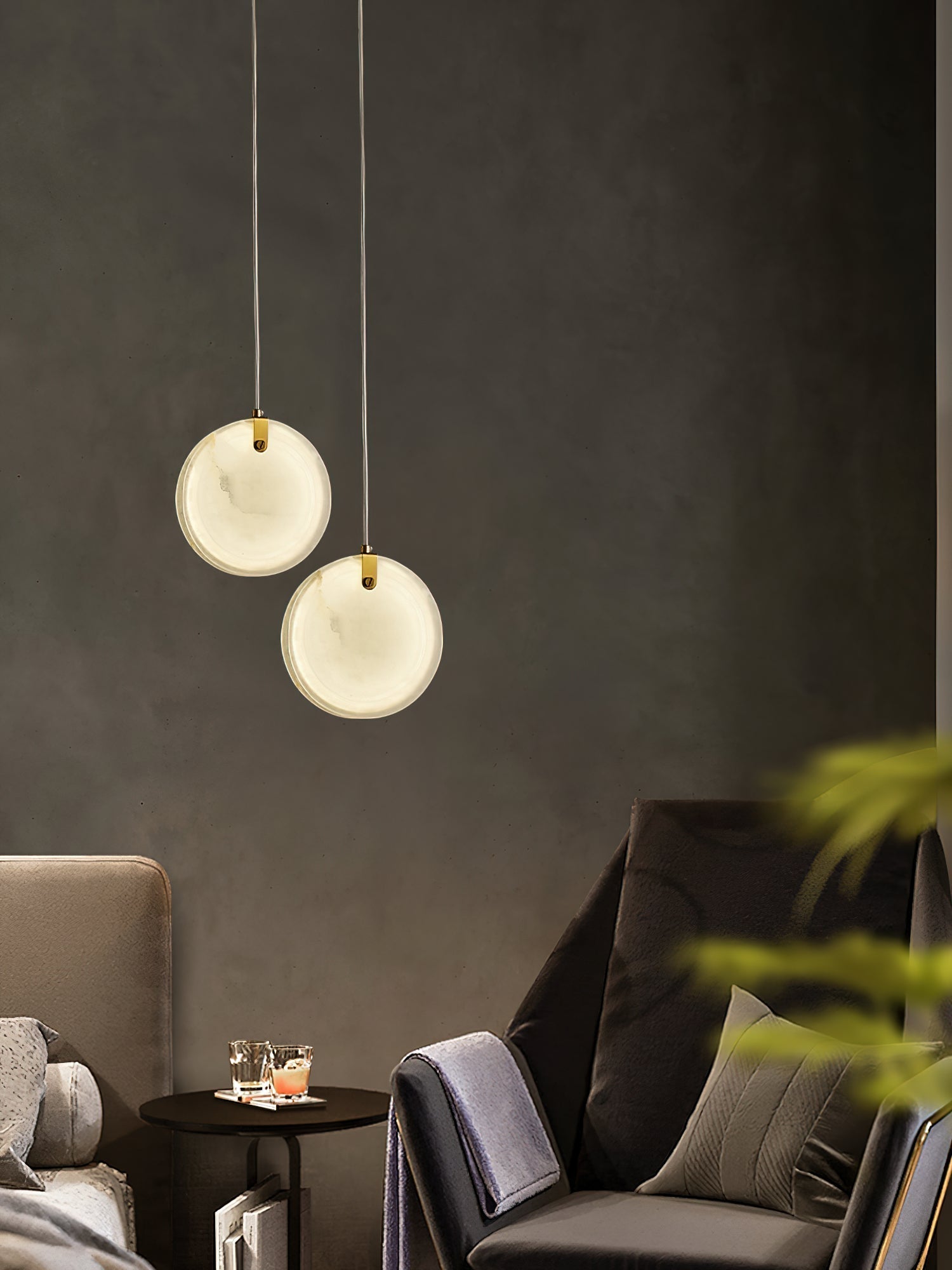 Nivaine Alabaster Pendant Light