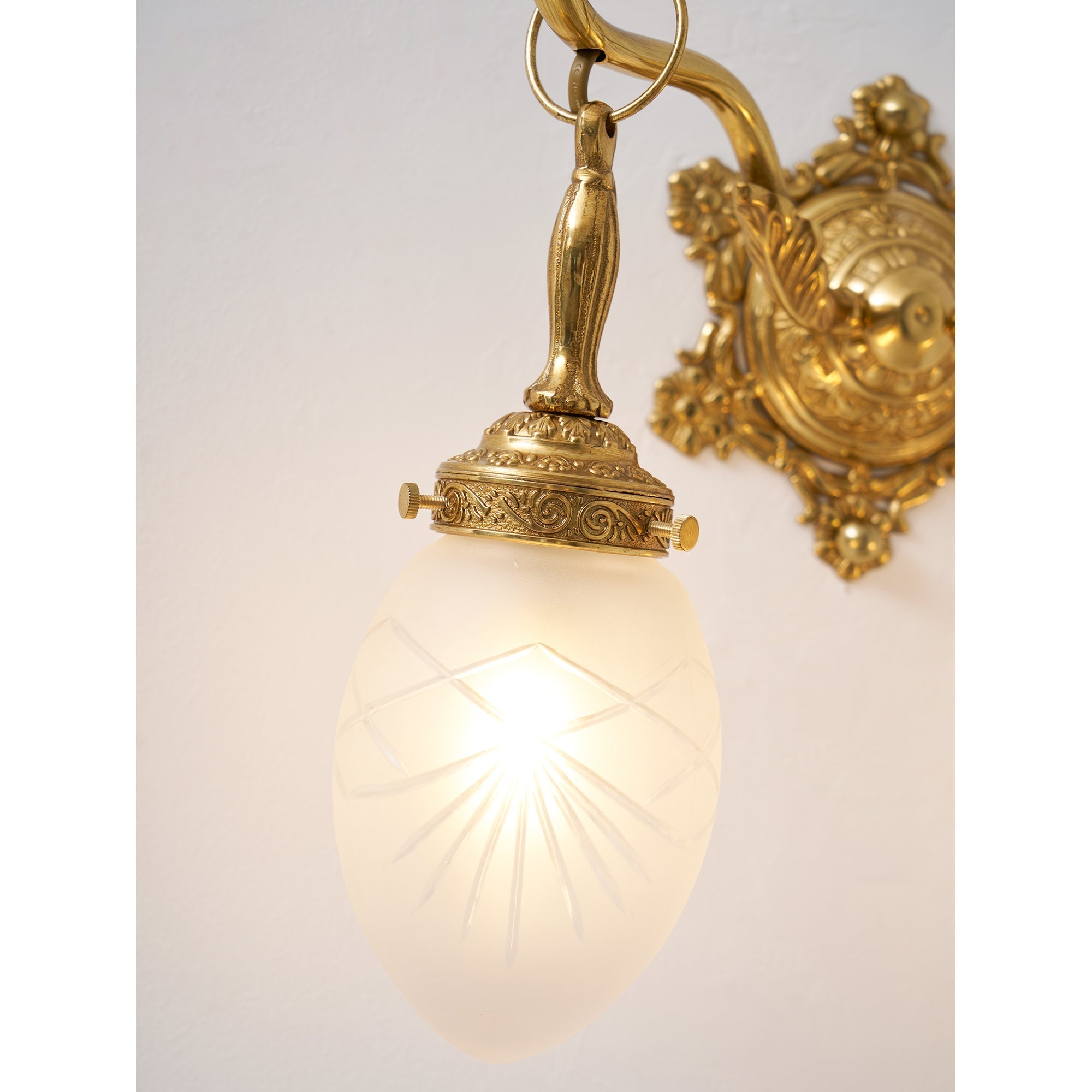 Varessa Classic Wall Lamp