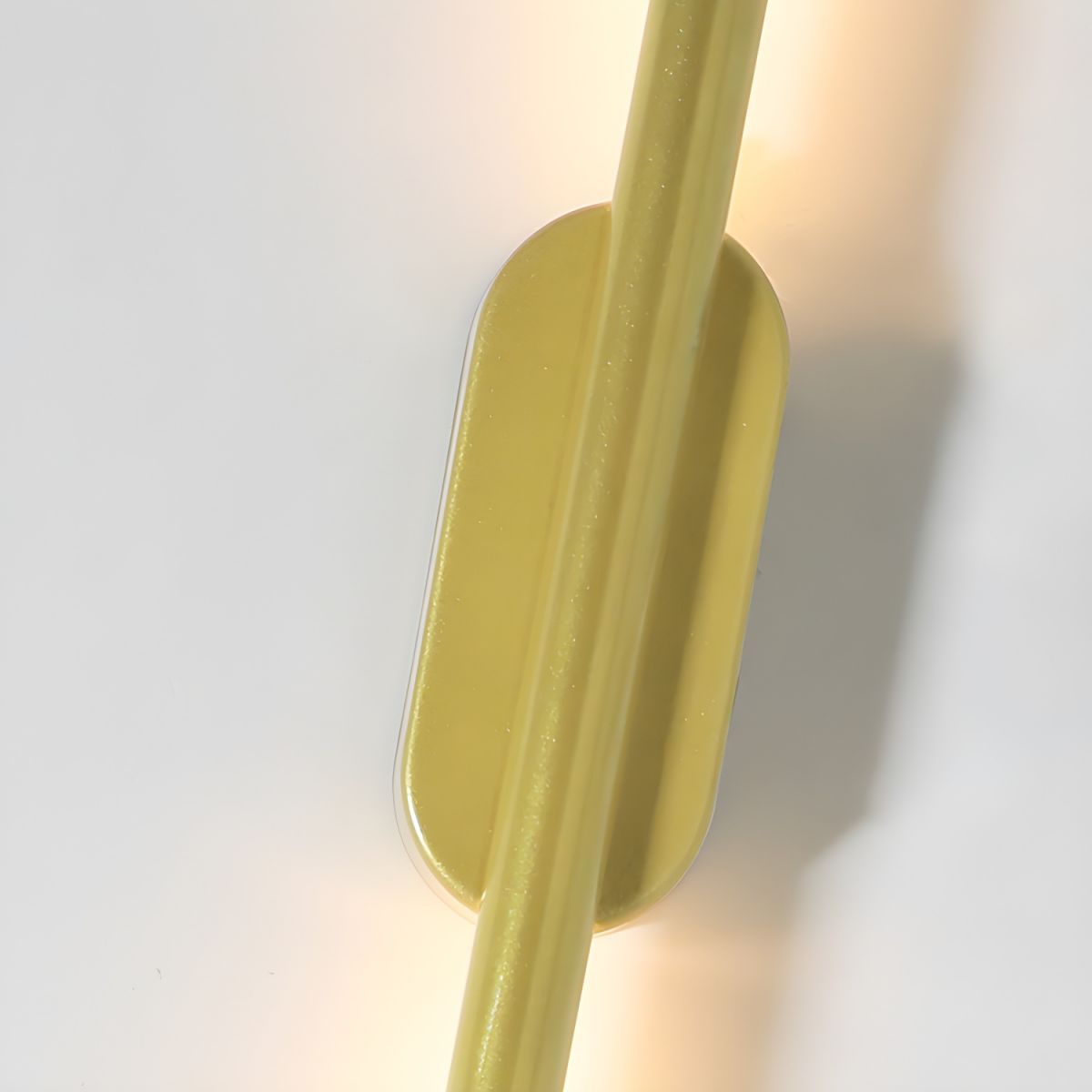 Ria Acrylic Minimalist Wall Lamp