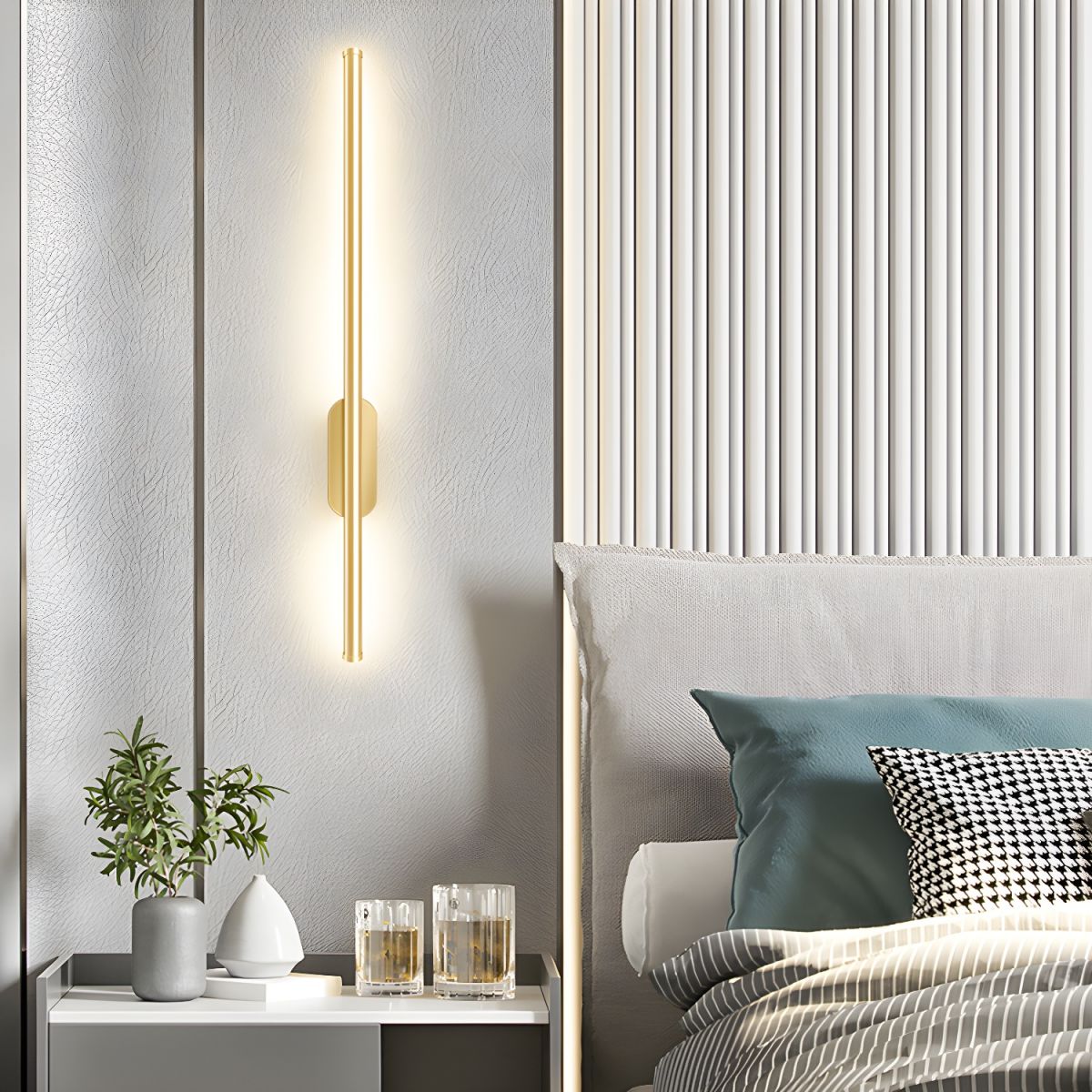 Ria Acrylic Minimalist Wall Lamp