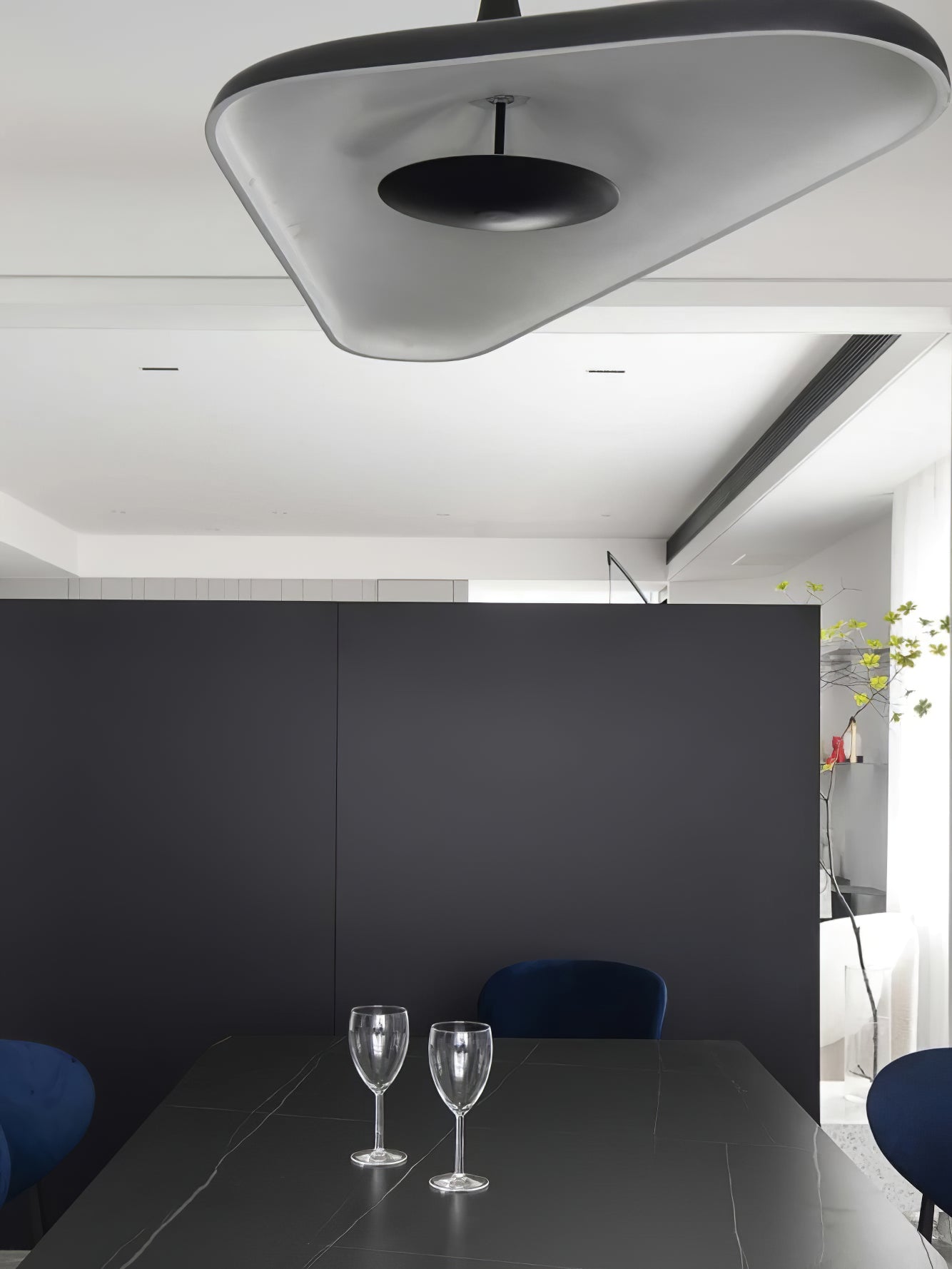 Noctis Soleil Noir Pendant Lamp