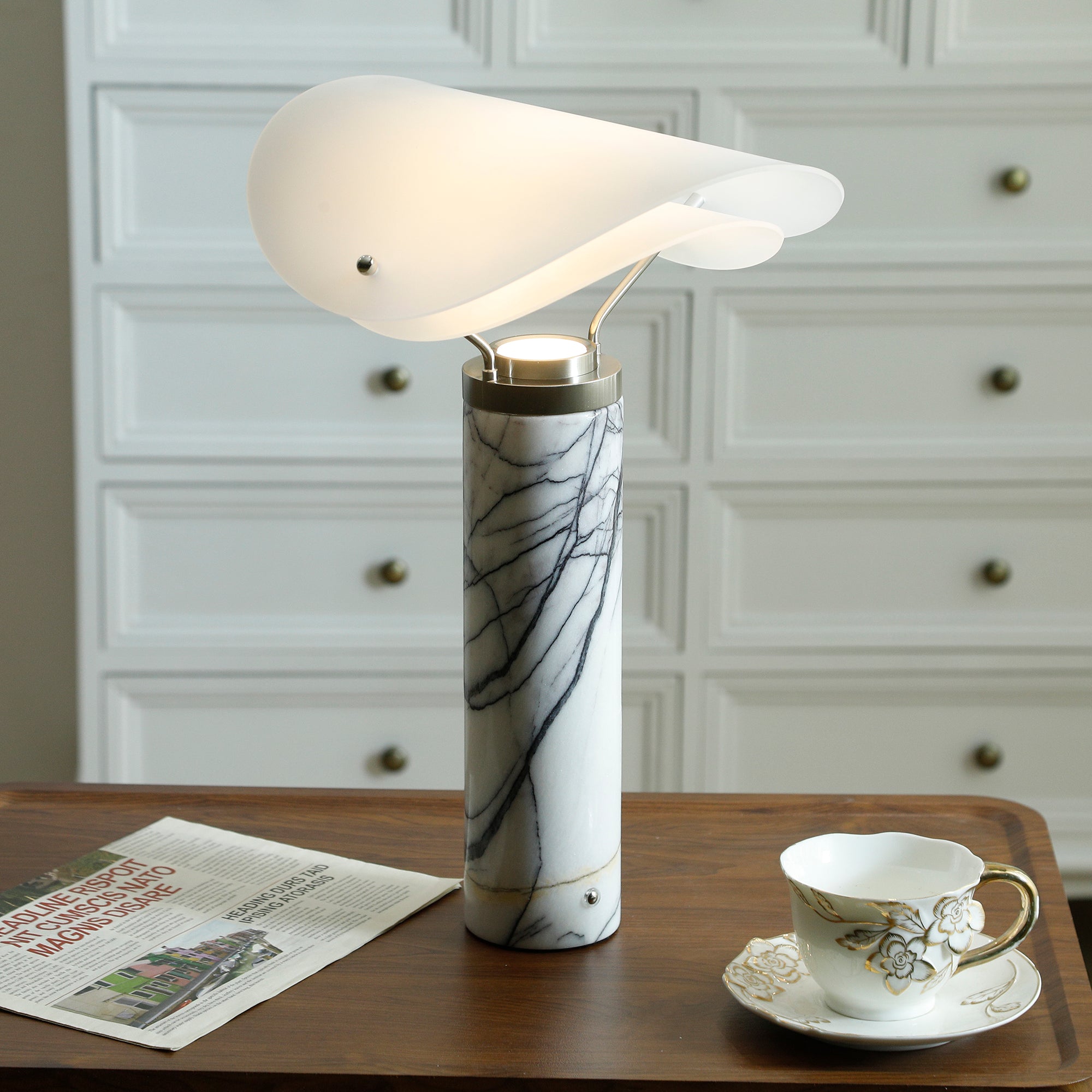 Lioraraine Table Lamp