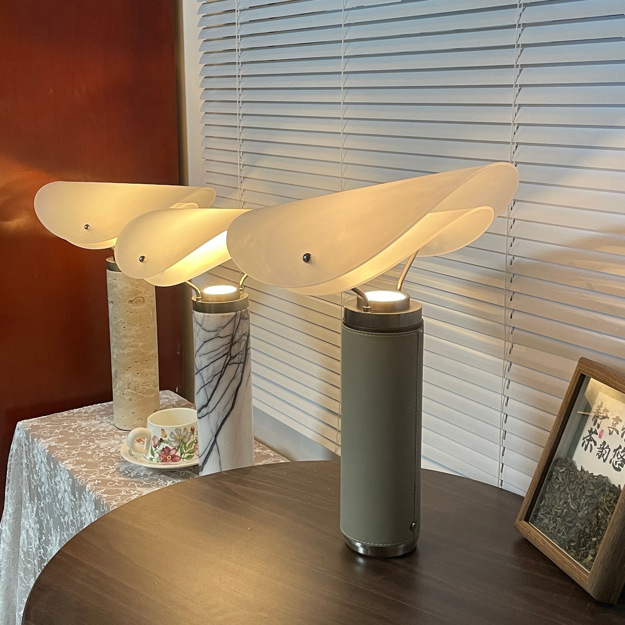 Lioraraine Table Lamp