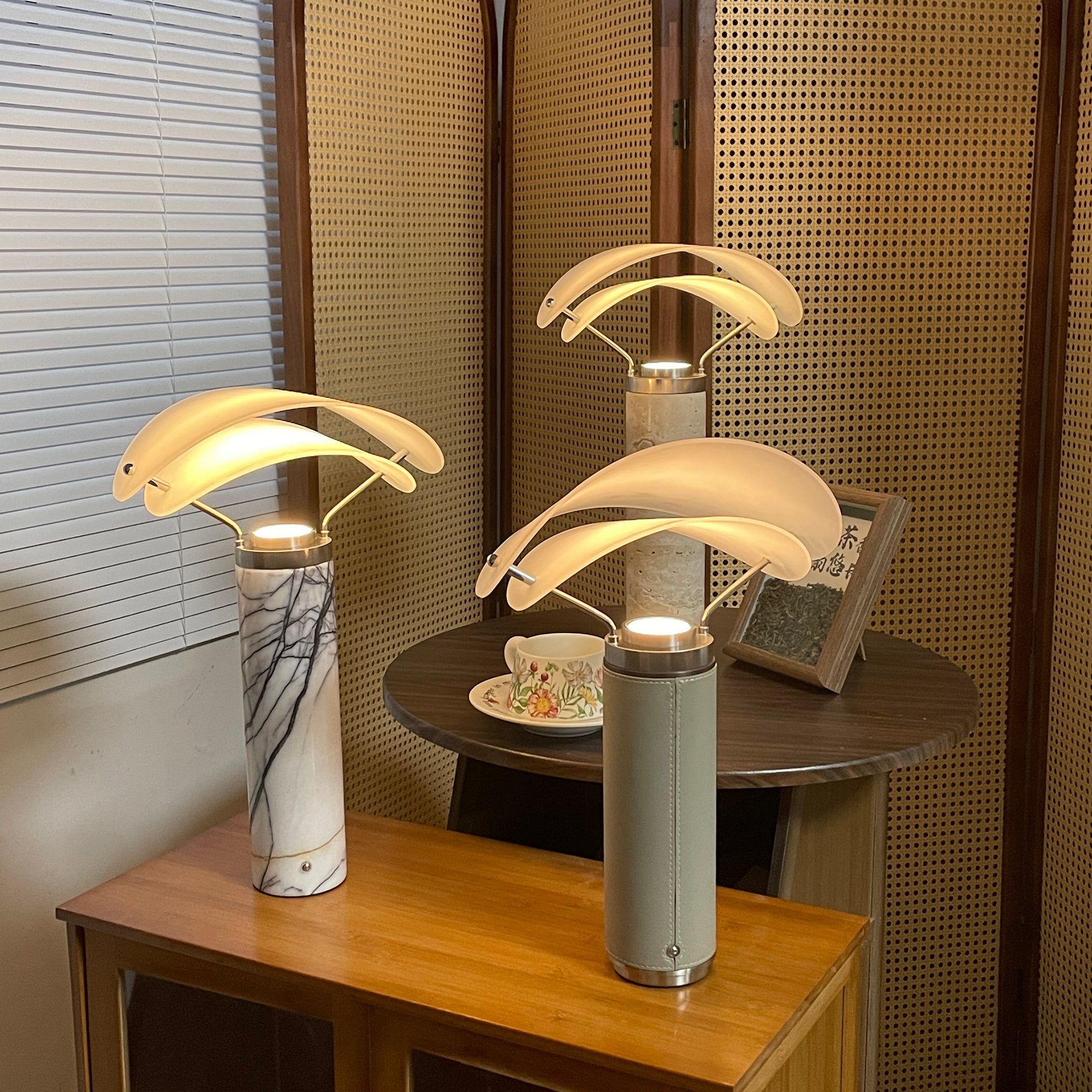 Lioraraine Table Lamp
