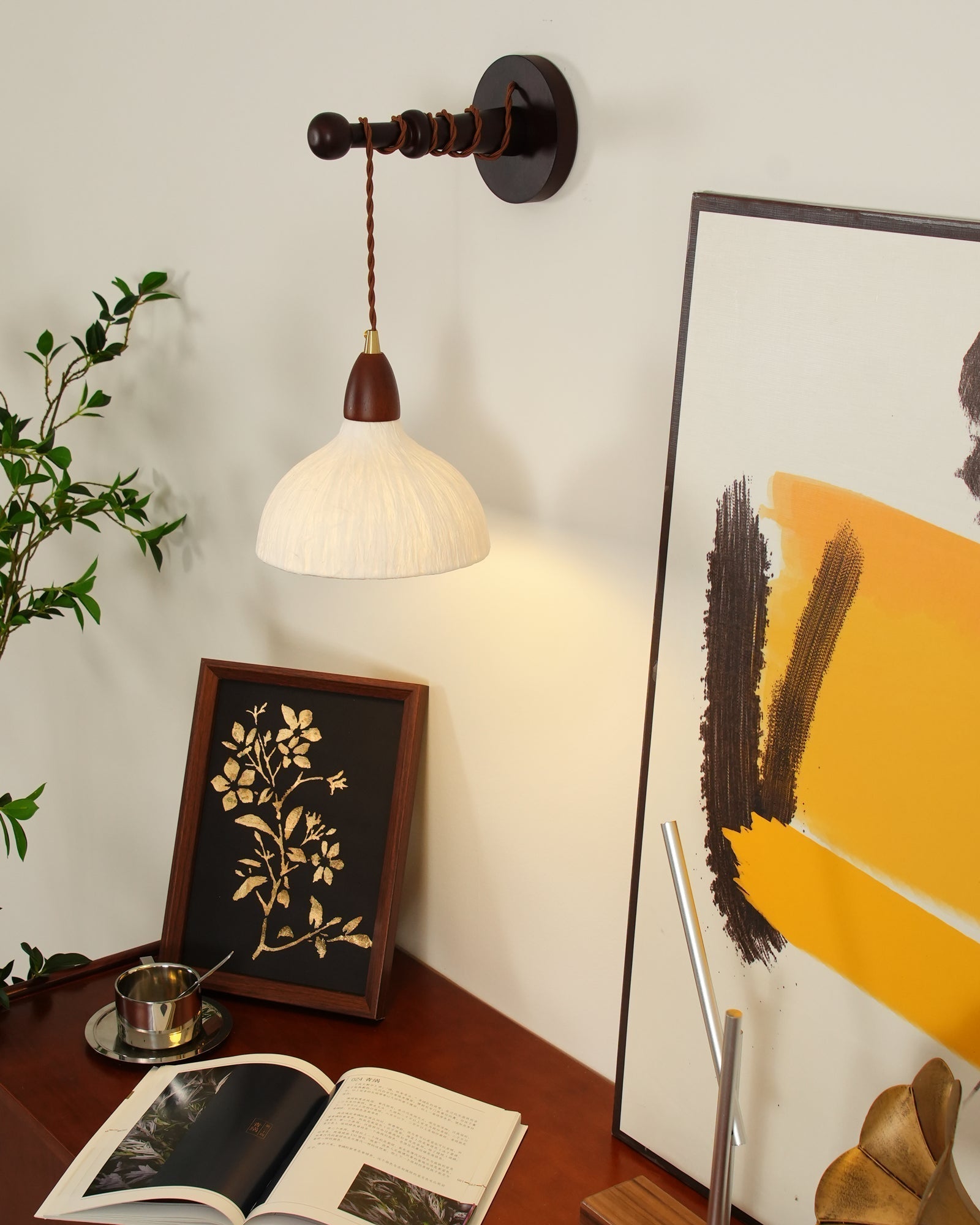 Vitheos Elegance Natural Walnut Wood Wall Lamp
