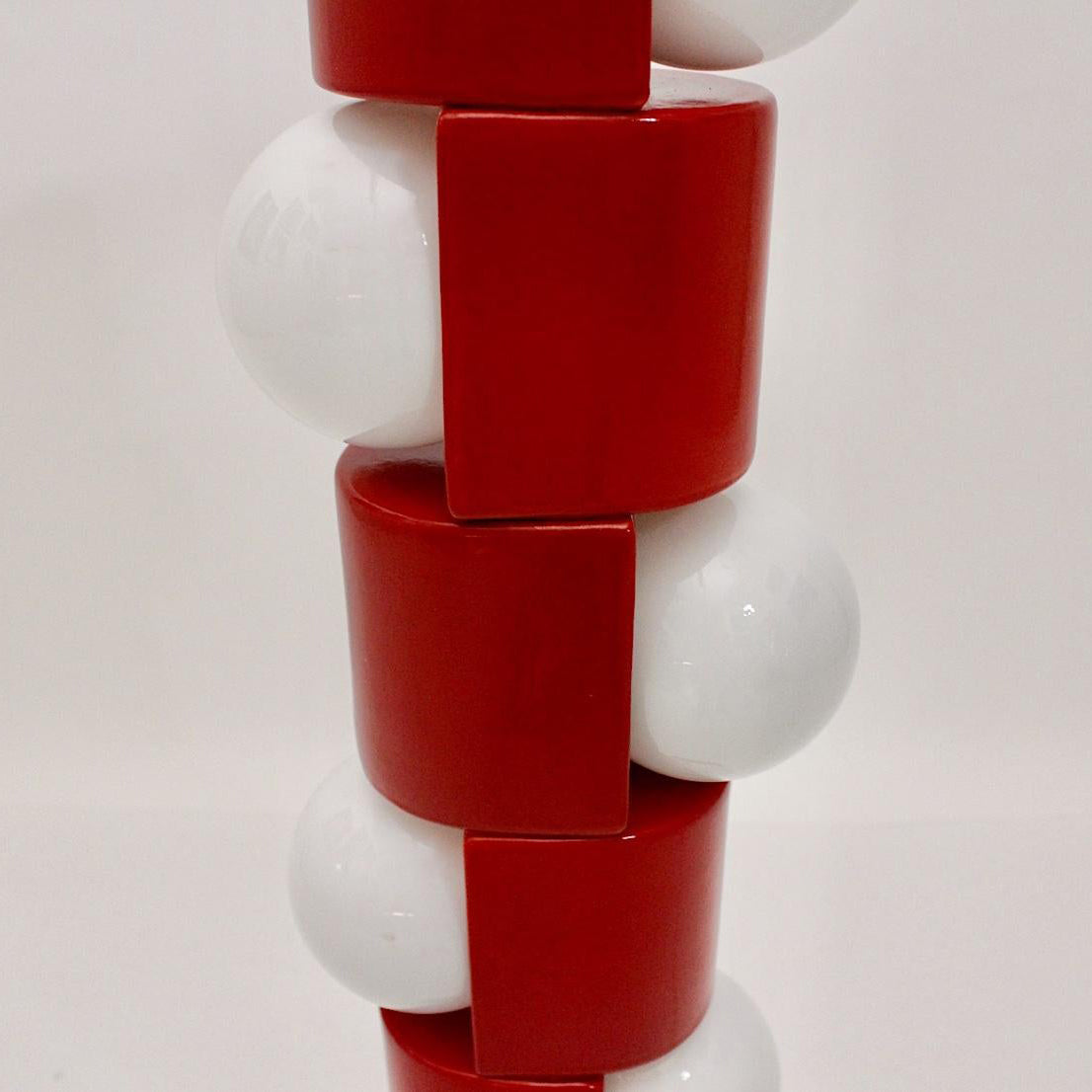 Viraeraine Floor Lamp