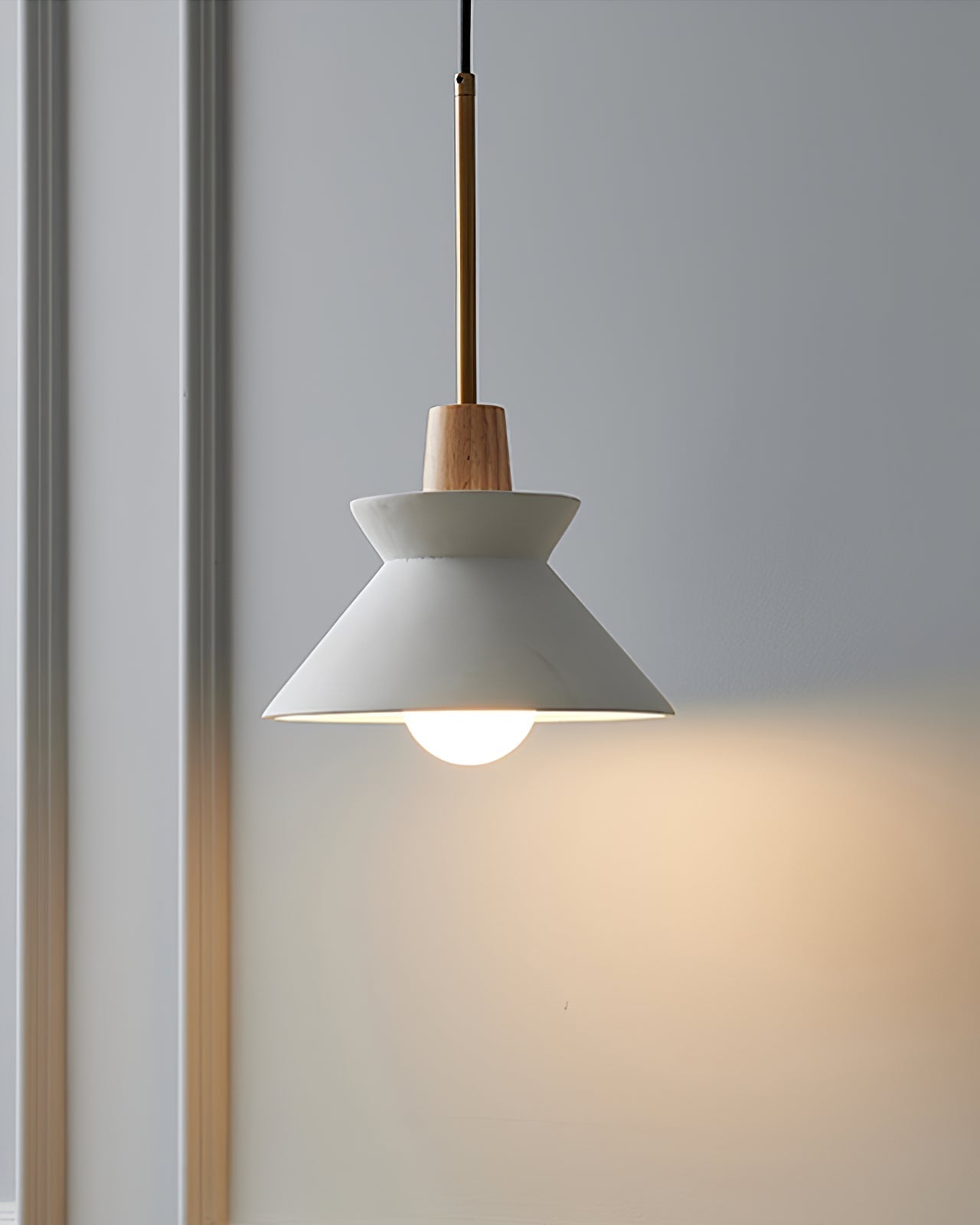 Revelo Pendant Lamp Wood Space Nordic Minimalist