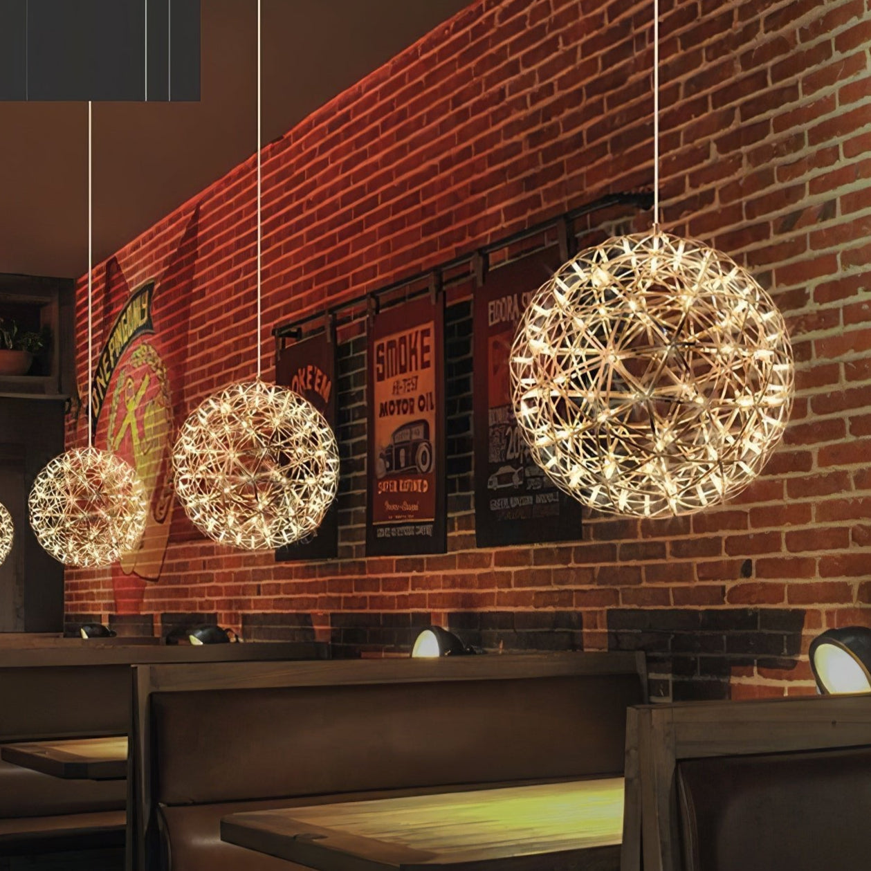 Sylvarin Gold Spark Ball Pendant Light