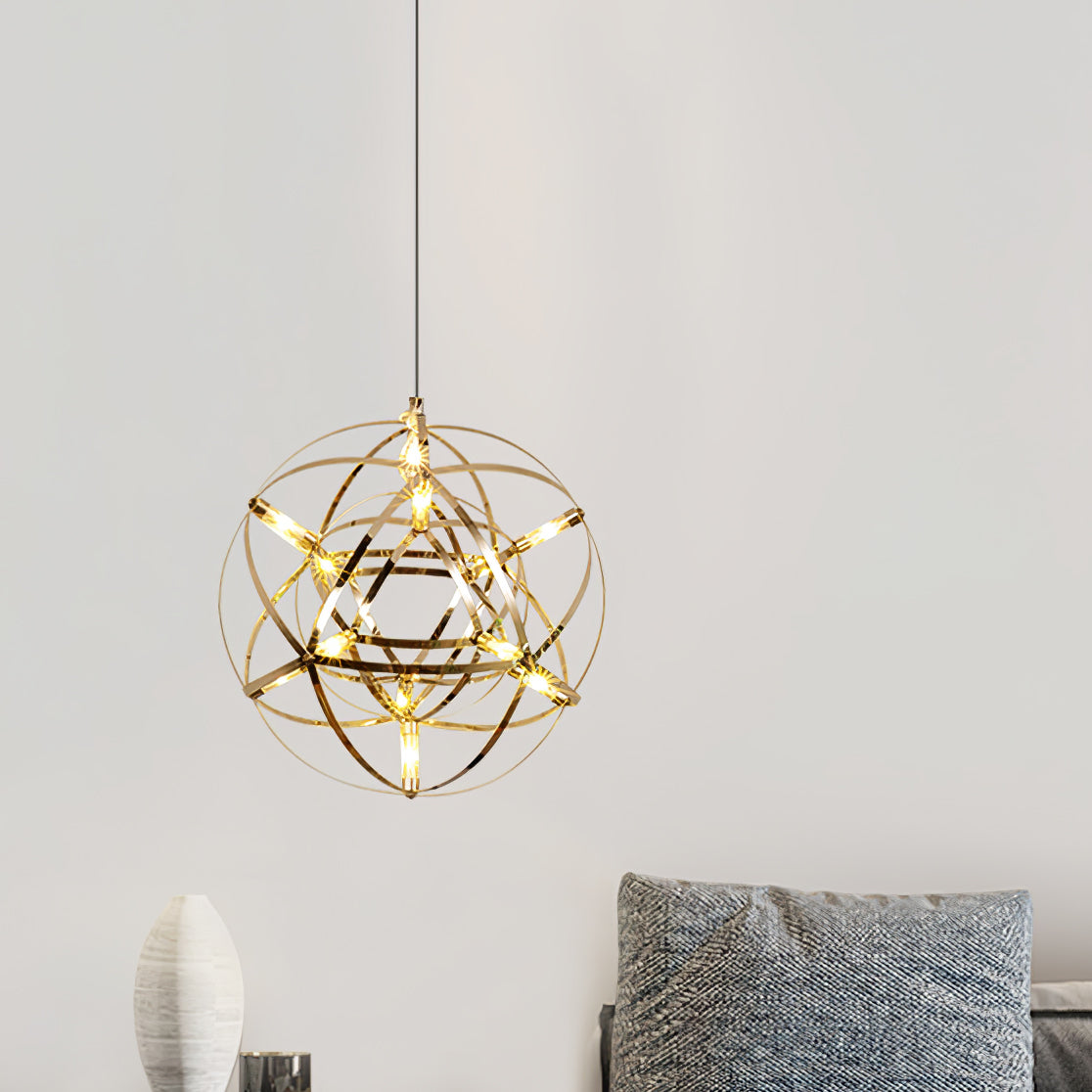 Sylvarin Gold Spark Ball Pendant Light
