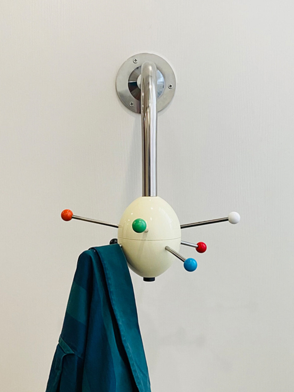 Avenivian Orbit Coat Rack