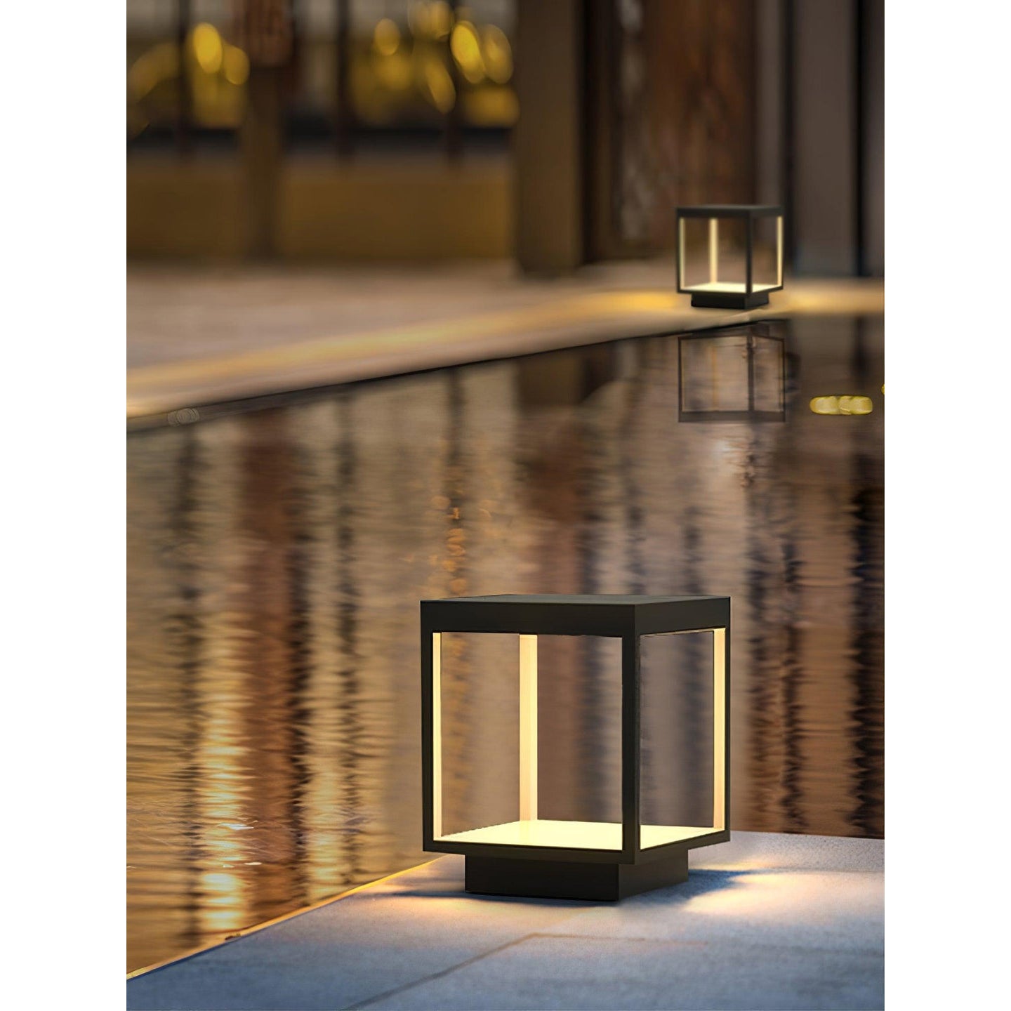 Nolant Outdoor Light