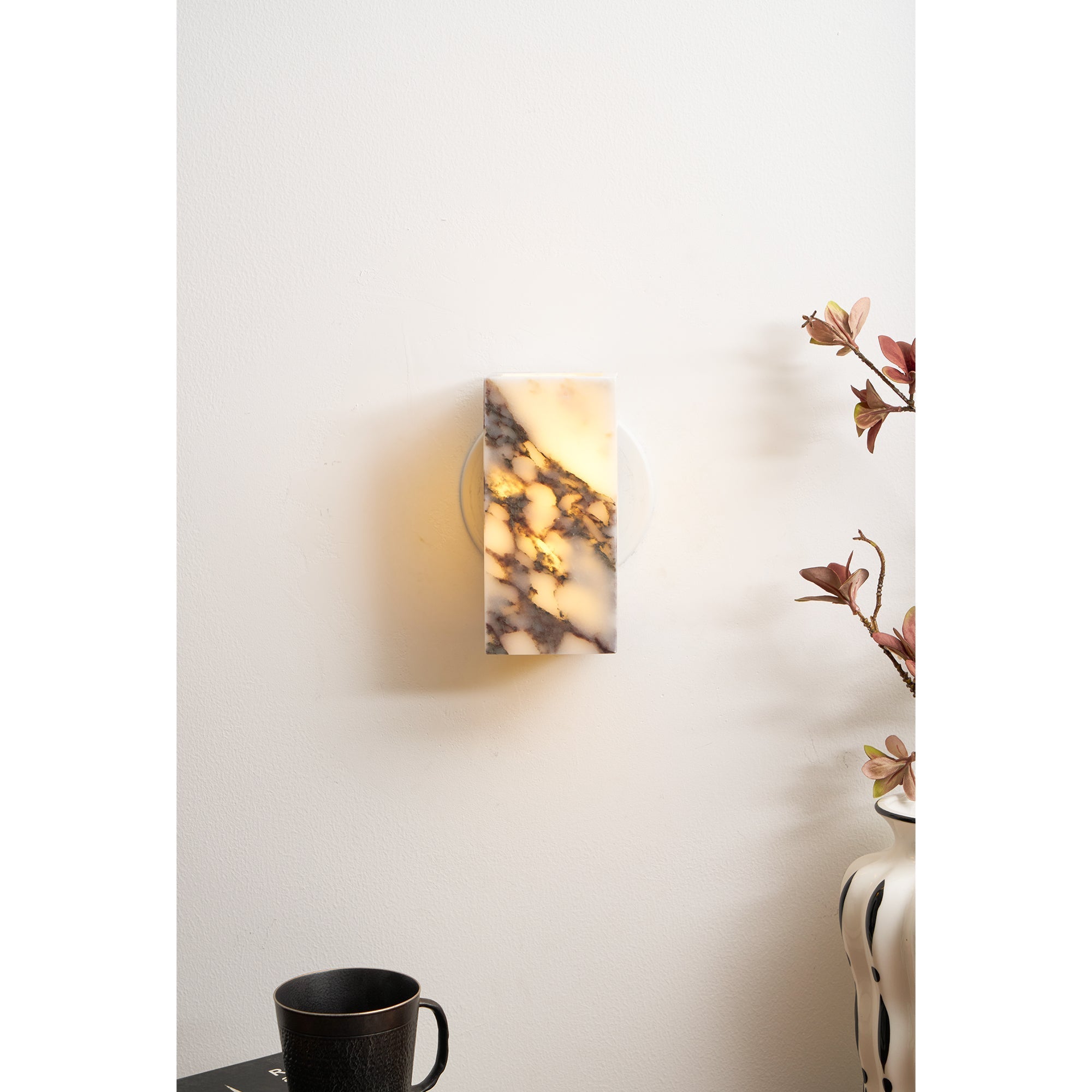 Neranina Marble Wall Lamp