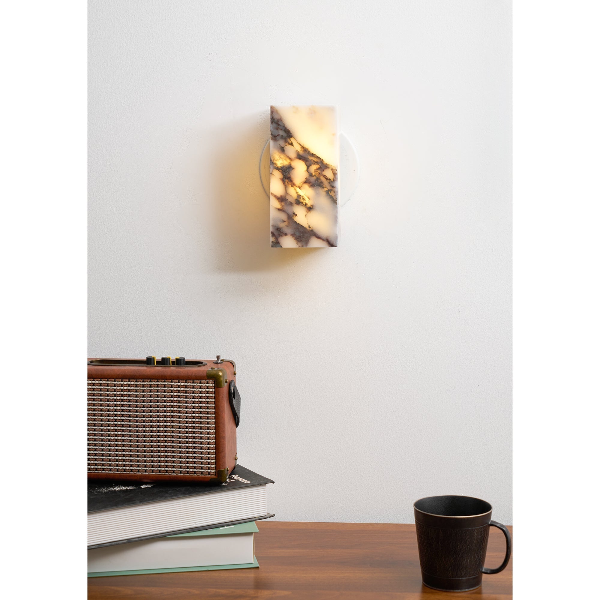 Neranina Marble Wall Lamp
