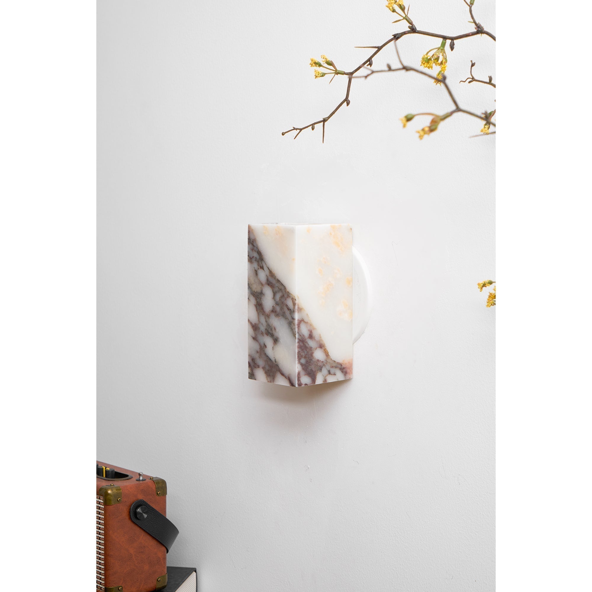 Neranina Marble Wall Lamp
