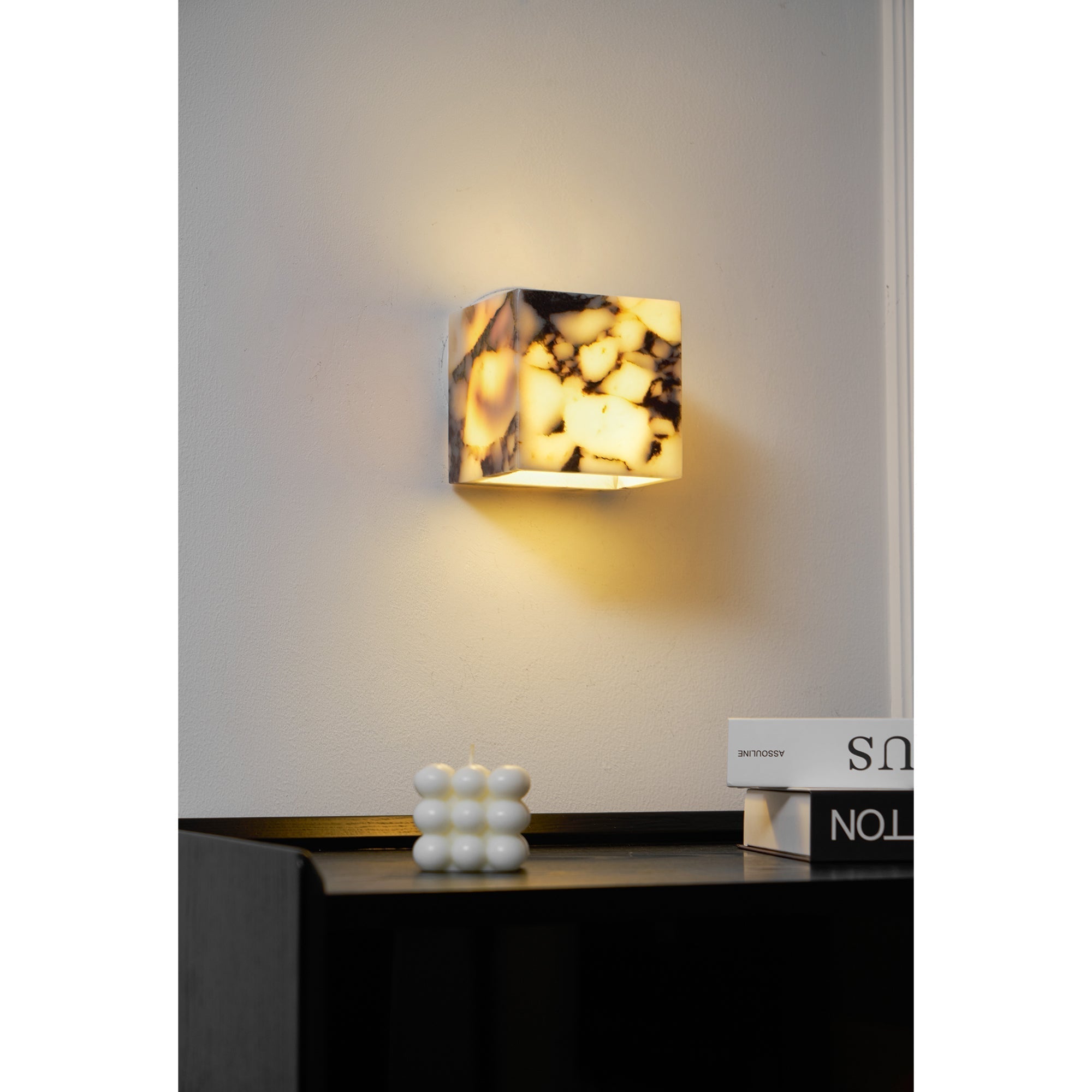 Neranina Marble Wall Lamp