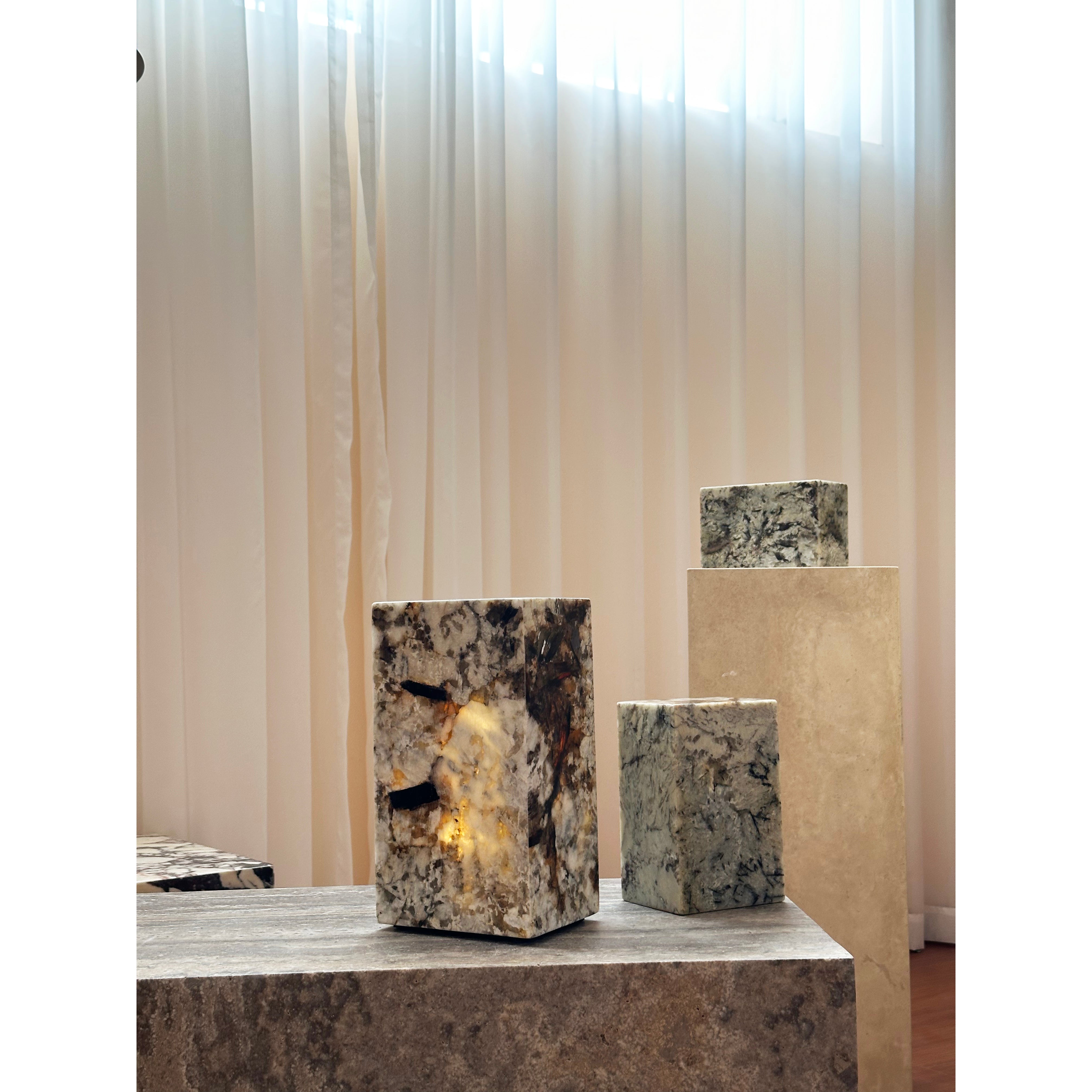 Orelorora Table Lamp