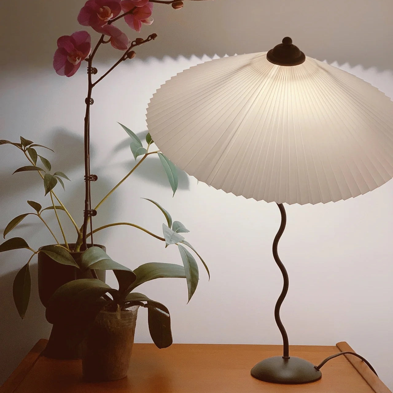 Vioro Fabric Table Lamp