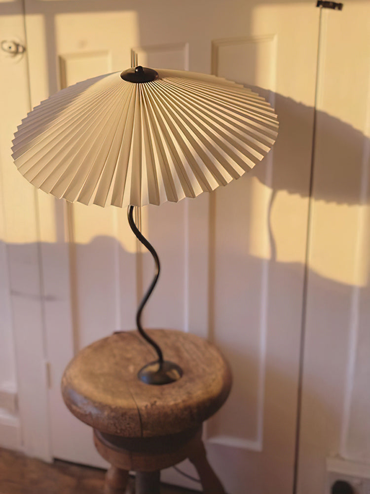 Vioro Fabric Table Lamp