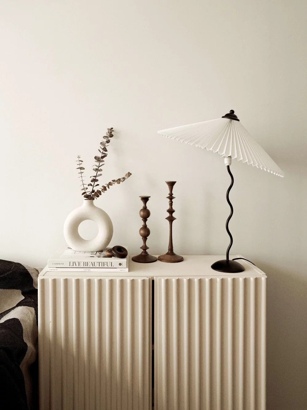 Vioro Fabric Table Lamp