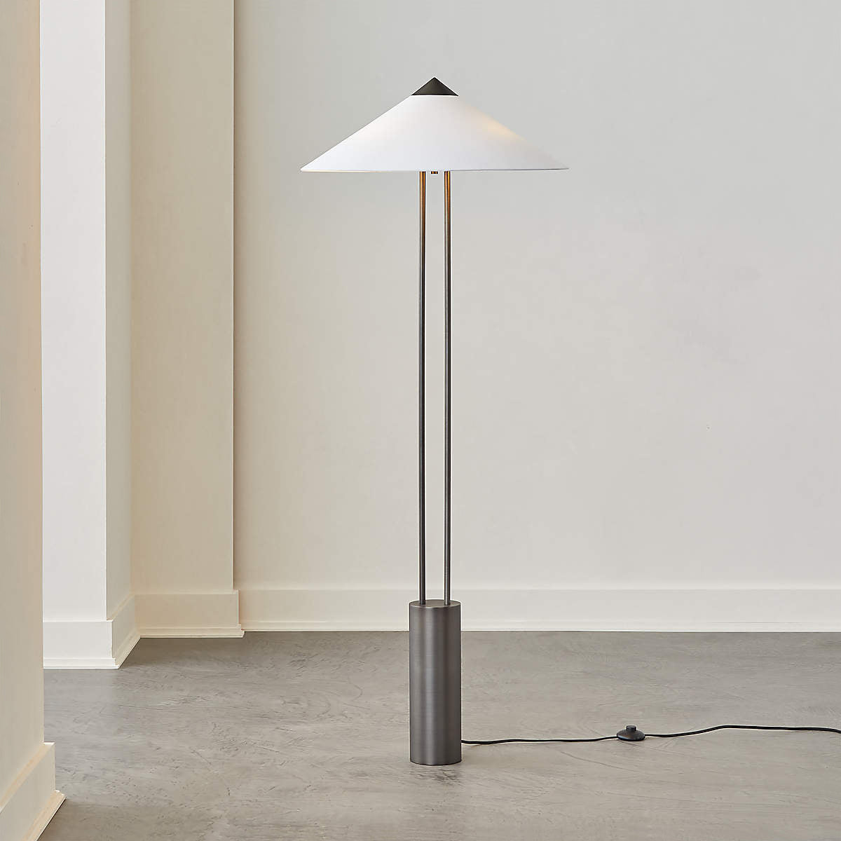 Veleaya Floor Lamp