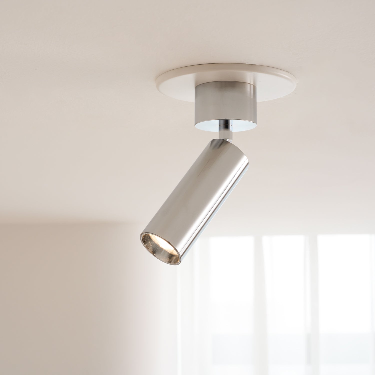 Riveia Ceiling Spotlight Lamp