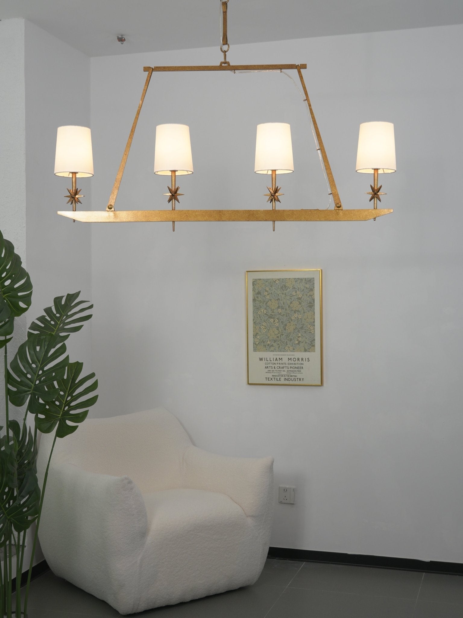 Lynve Brass Elegant Stellar Linear Chandelier