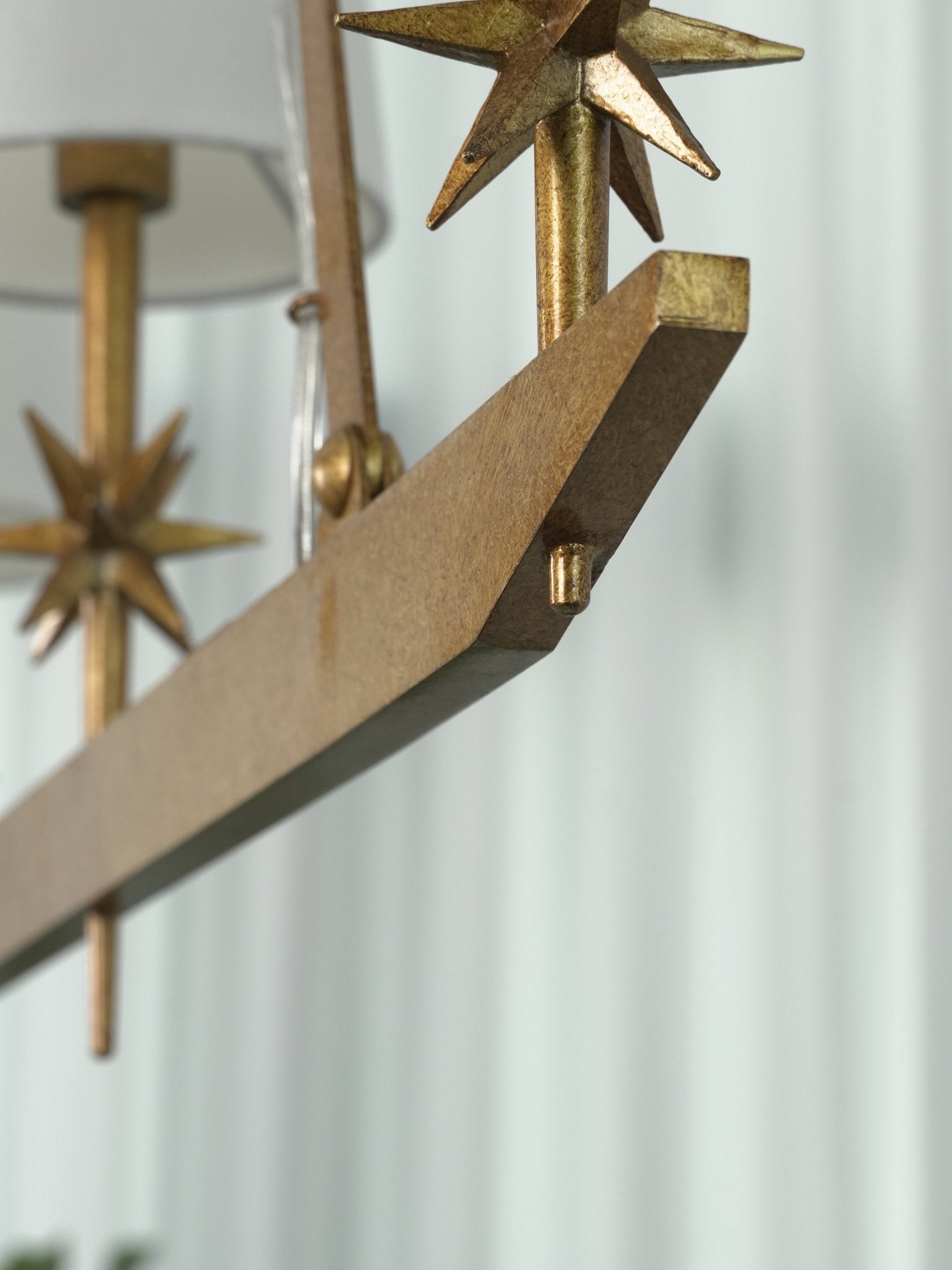 Lynve Brass Elegant Stellar Linear Chandelier