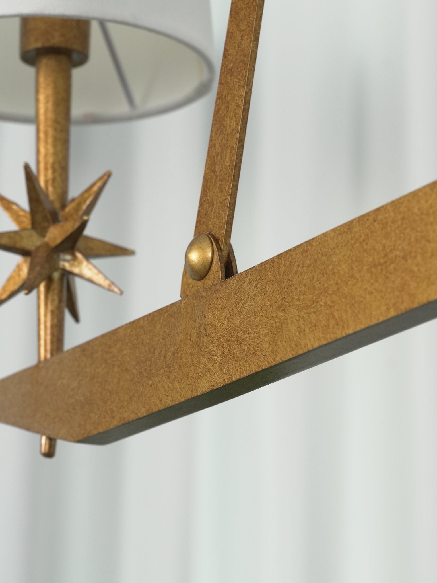 Lynve Brass Elegant Stellar Linear Chandelier