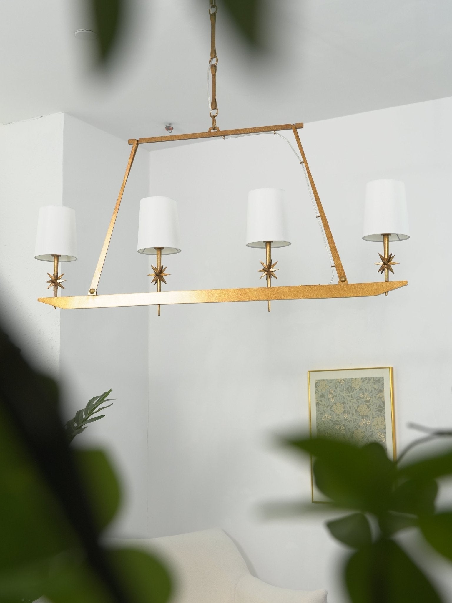 Lynve Brass Elegant Stellar Linear Chandelier